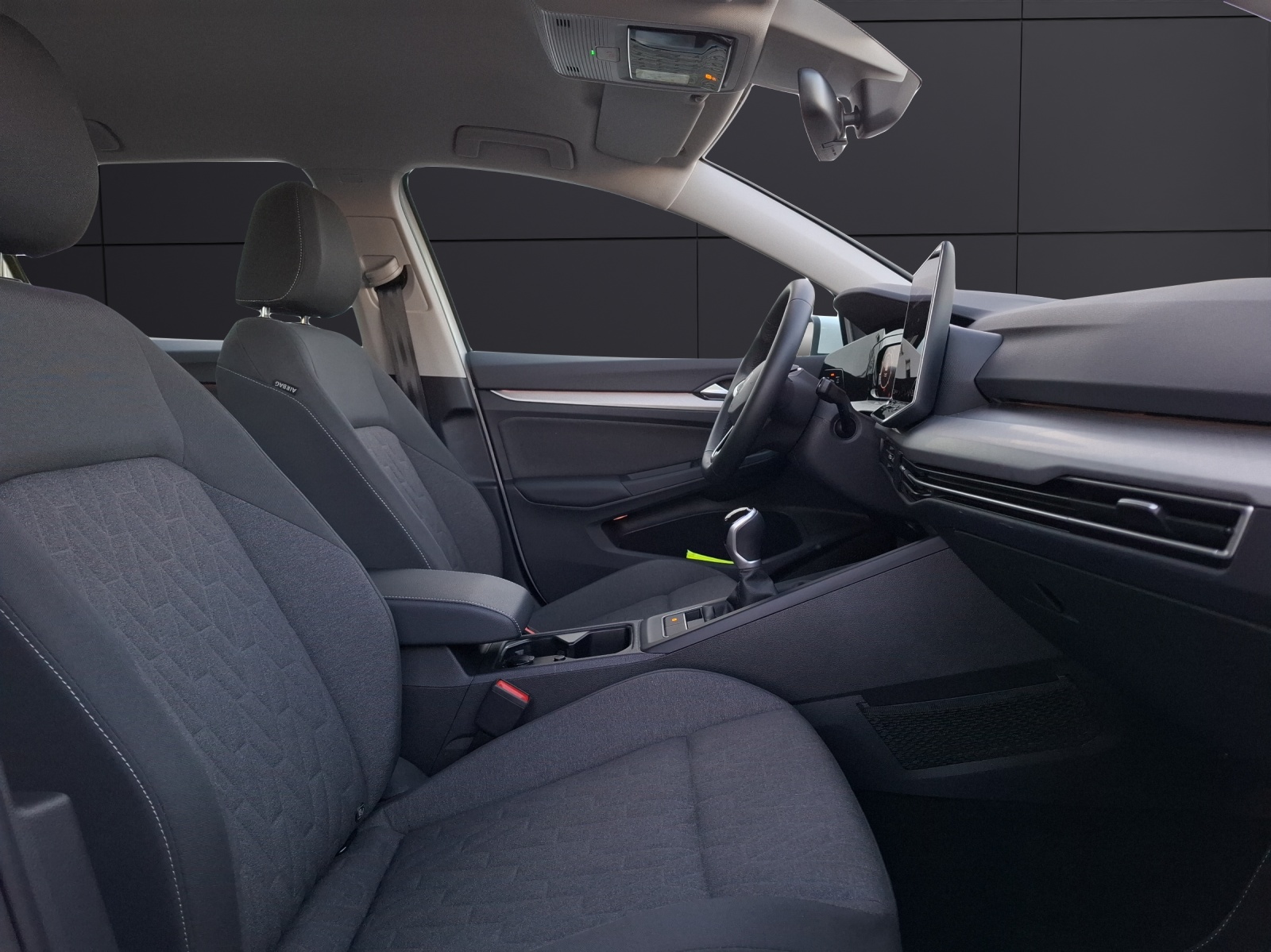 Fahrzeugabbildung Volkswagen Golf VIII Variant TSI Life LED AID ACC PDC SH LM