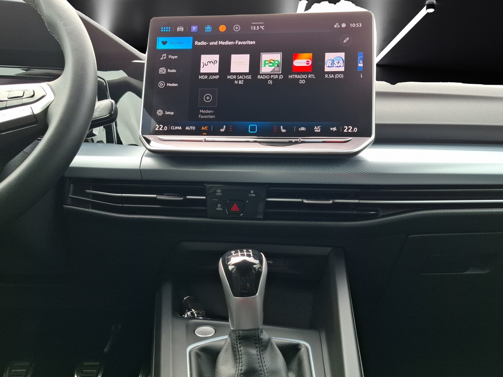 Fahrzeugabbildung Volkswagen Golf VIII Variant TSI Goal LED AHK CarPlay AID ACC PDC SH