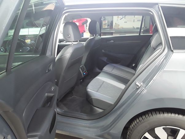 Fahrzeugabbildung Volkswagen Golf VIII Variant TSI Goal LED AHK CarPlay AID ACC PDC SH