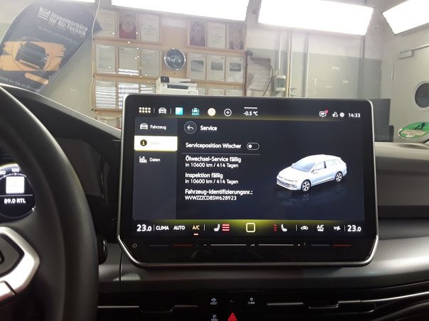 Fahrzeugabbildung Volkswagen Golf VIII Variant TSI Goal LED AHK CarPlay AID ACC PDC SH