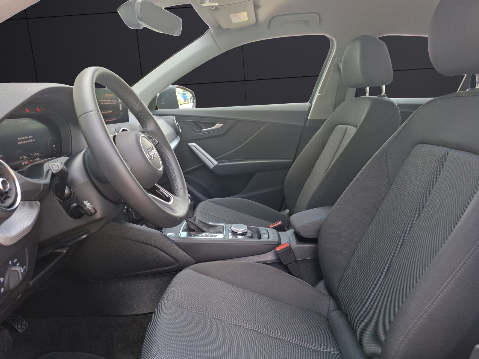 Fahrzeugabbildung Audi Q2 35 TFSI advanced S-tronic Matrix AVC Navi ACC RFK SH