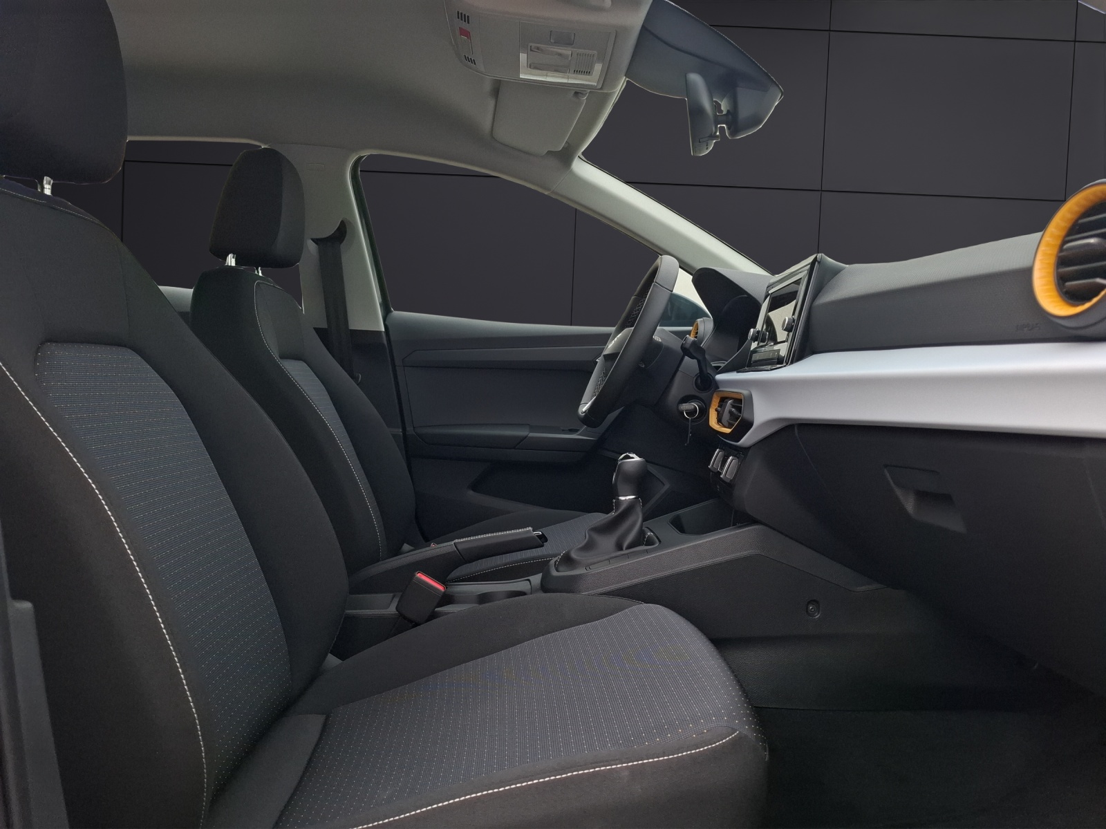 Fahrzeugabbildung SEAT Ibiza TSI Style LED AppConnect GRA VC PDC SHZ Klima LM