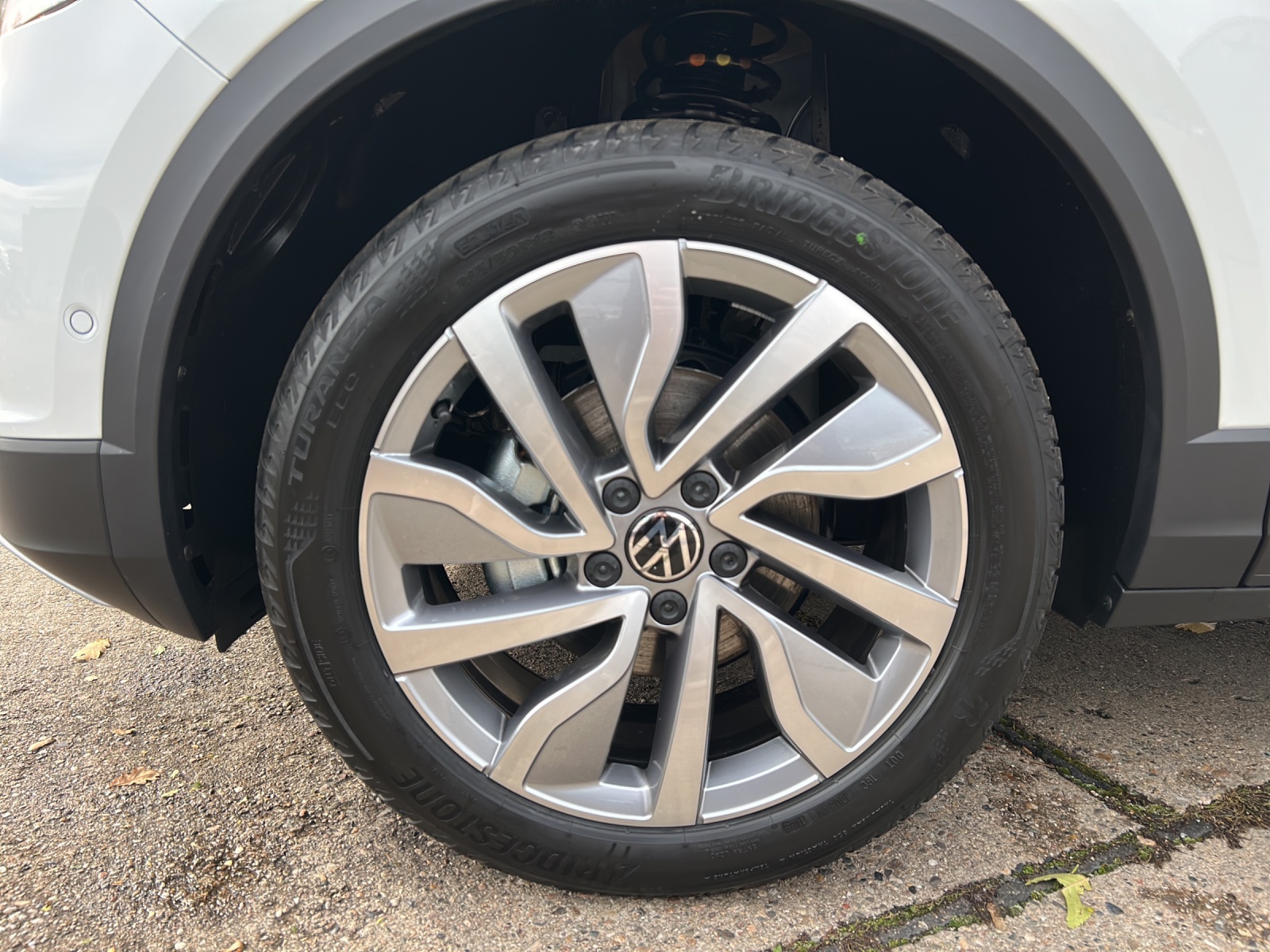 Fahrzeugabbildung Volkswagen T-Roc 1.5 l TSI DSG Goal