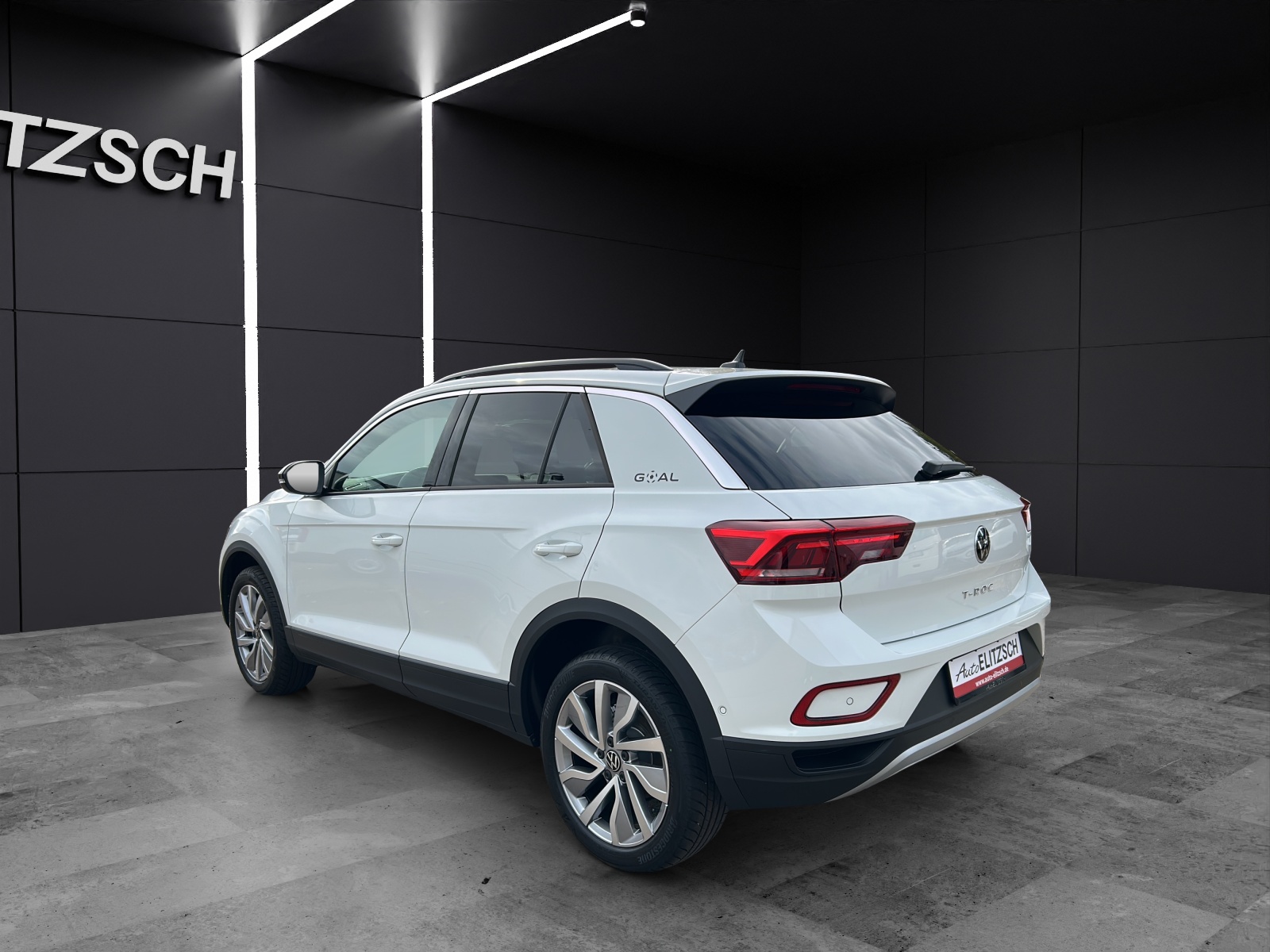 Fahrzeugabbildung Volkswagen T-Roc 1.5 l TSI DSG Goal