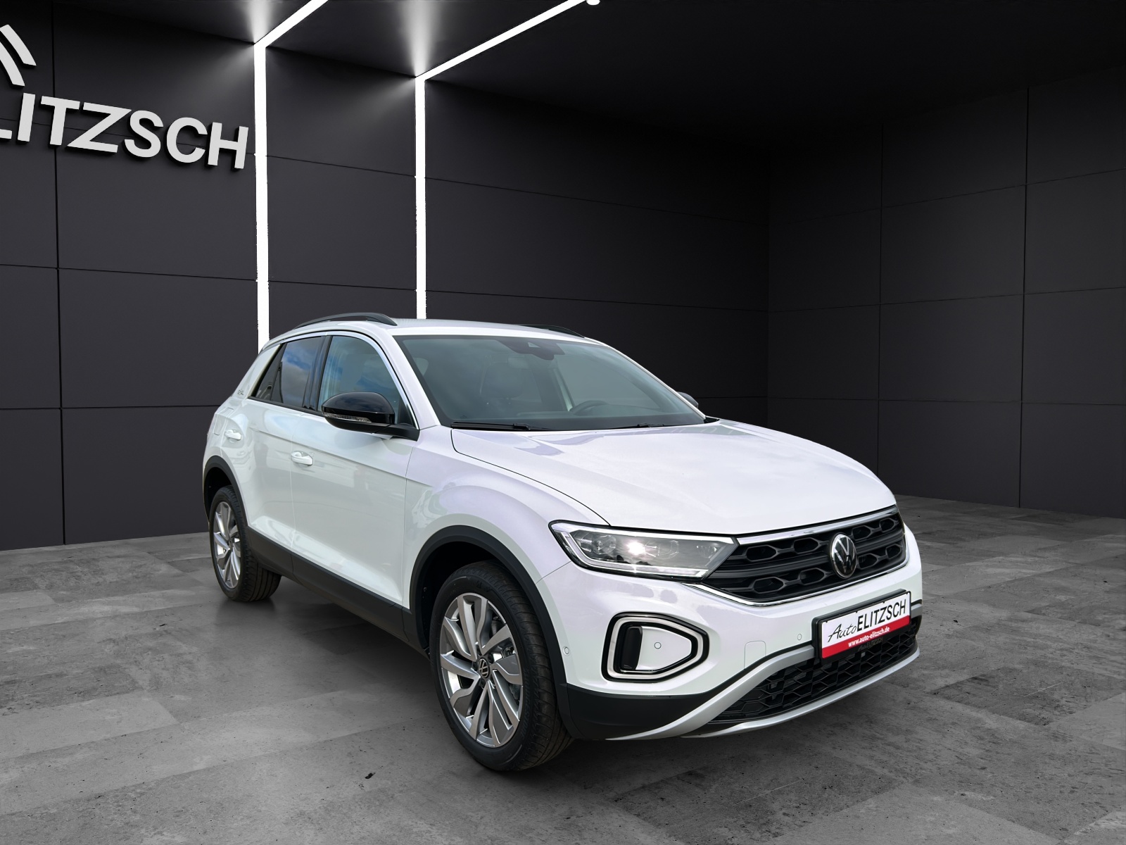 Fahrzeugabbildung Volkswagen T-Roc 1.5 l TSI DSG Goal