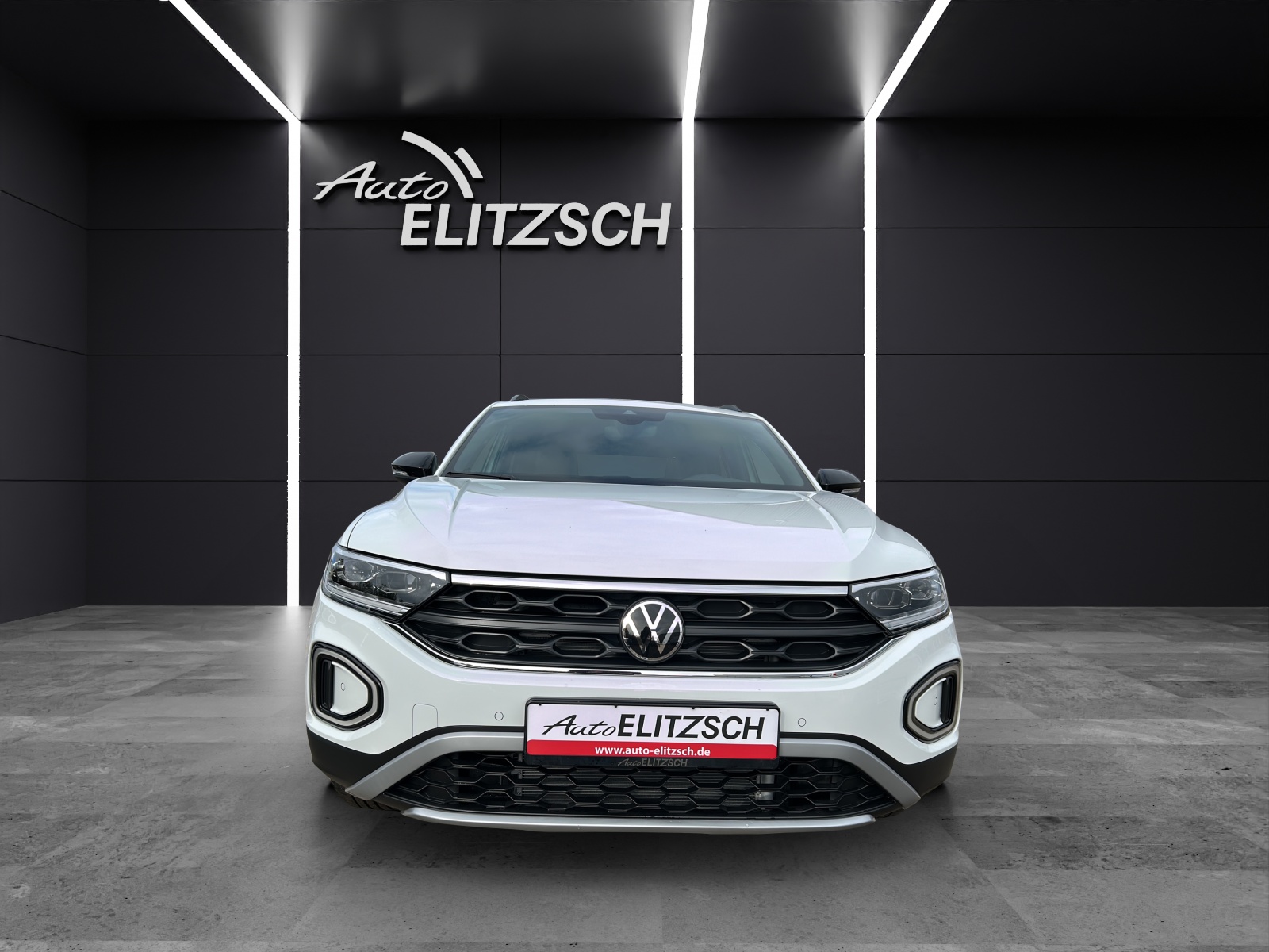 Fahrzeugabbildung Volkswagen T-Roc 1.5 l TSI DSG Goal