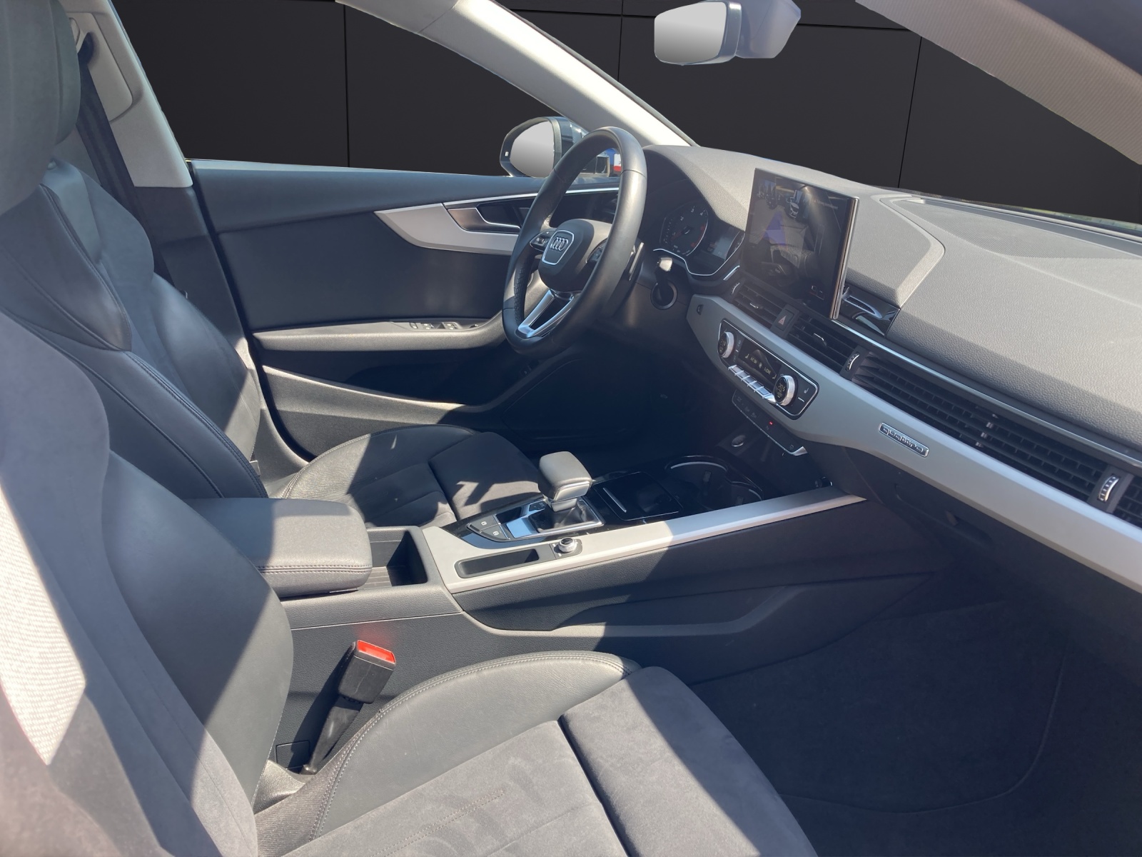 Fahrzeugabbildung Audi A5 Sportback 50 TDI quattro S-line Matrix AHK Navi ACC RFK