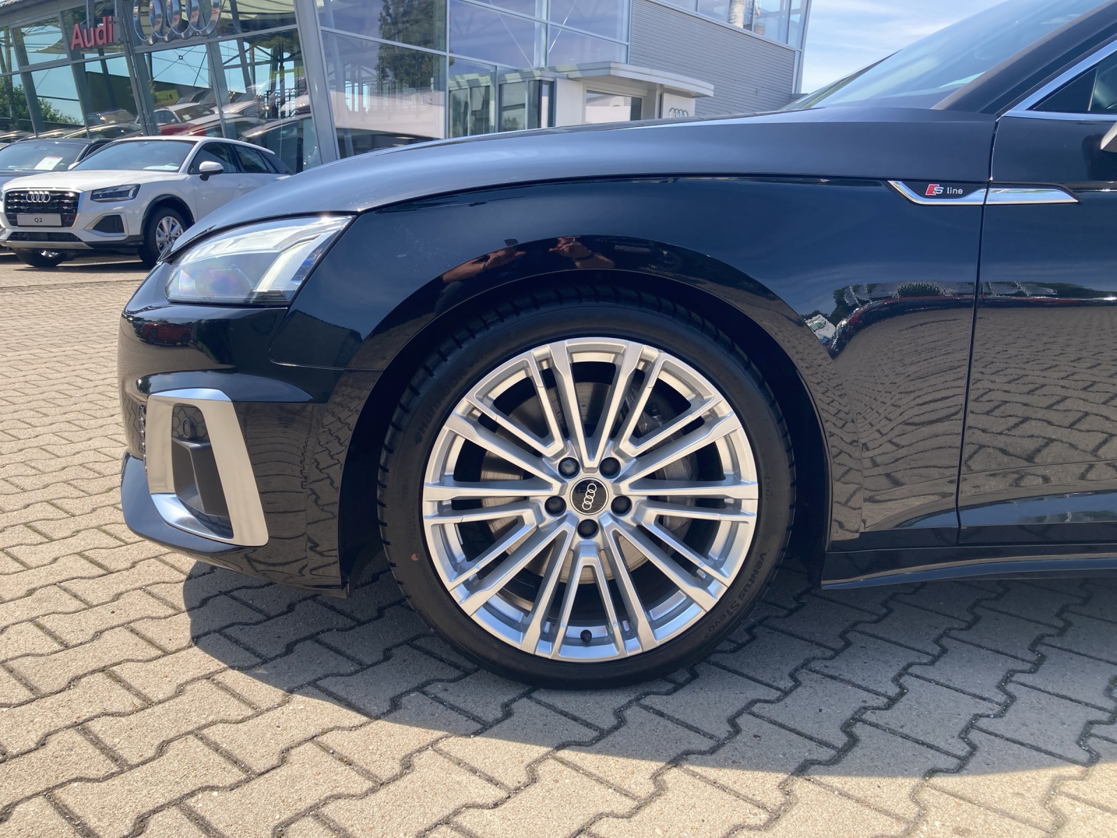 Fahrzeugabbildung Audi A5 Sportback 50 TDI quattro S-line Matrix AHK Navi ACC RFK