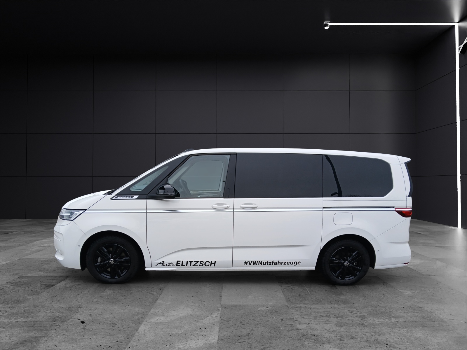 Fahrzeugabbildung Volkswagen T7 Multivan TSI LÜ Style ACC AHK LED RFK PARK ASS