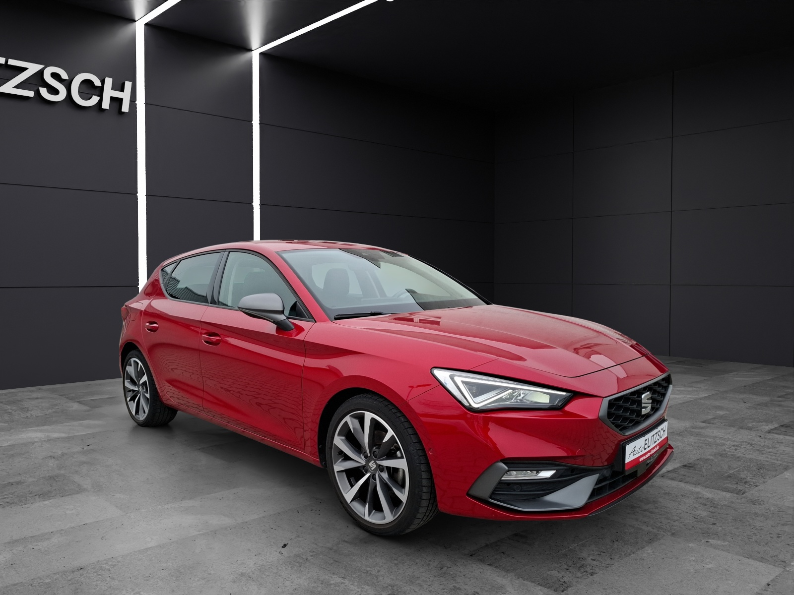 Fahrzeugabbildung SEAT Leon TSI FR LED Navi AID Beats ACC RFK SH 18
