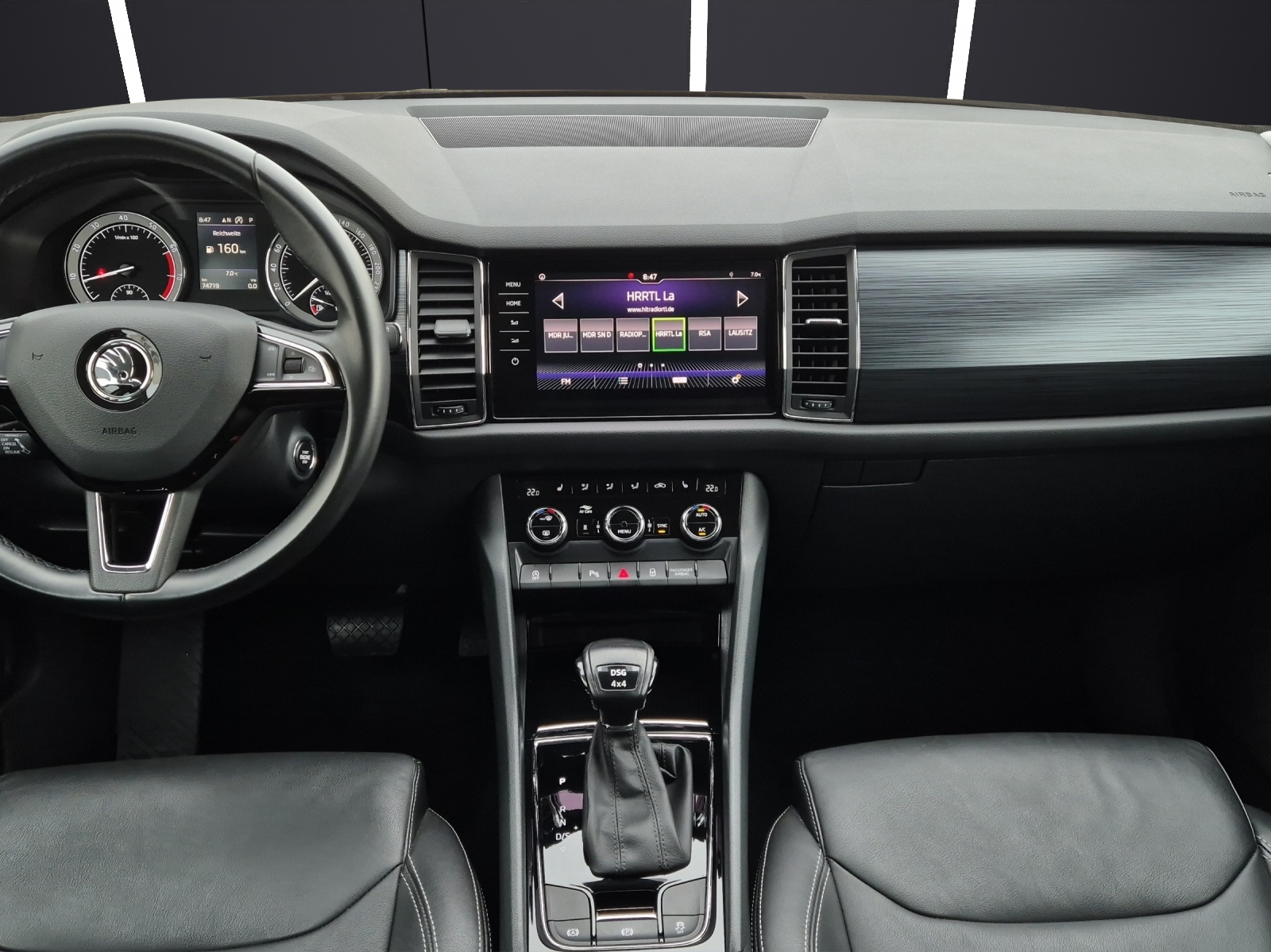 Fahrzeugabbildung SKODA Kodiaq TSI Soleil DSG 4x4 Standhzg. Navi ACC RFK SH 19