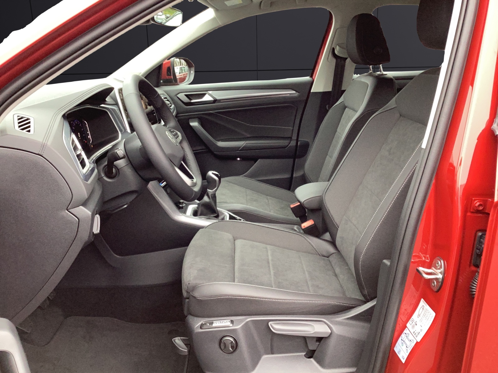 Fahrzeugabbildung Volkswagen T-Roc Style LED, DAB +, AUTO LIGHT ASSIST , ACC