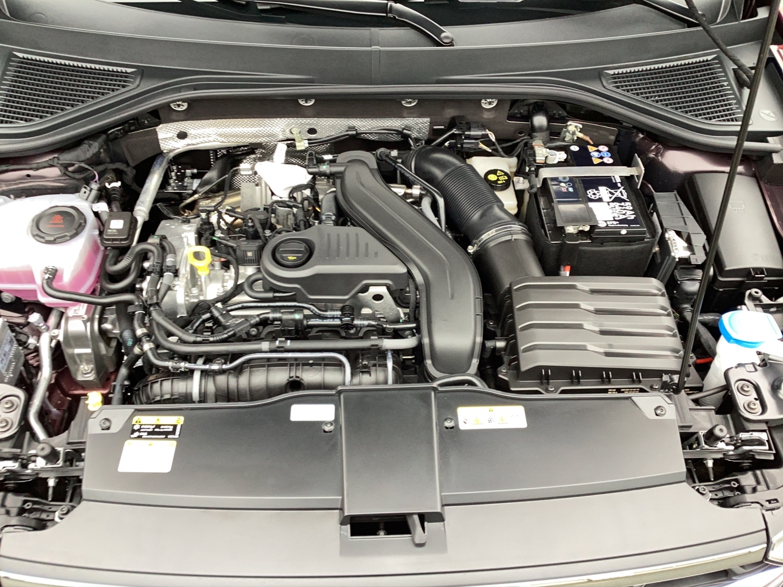 Fahrzeugabbildung Volkswagen T-Roc Style LED, DAB +, AUTO LIGHT ASSIST , ACC