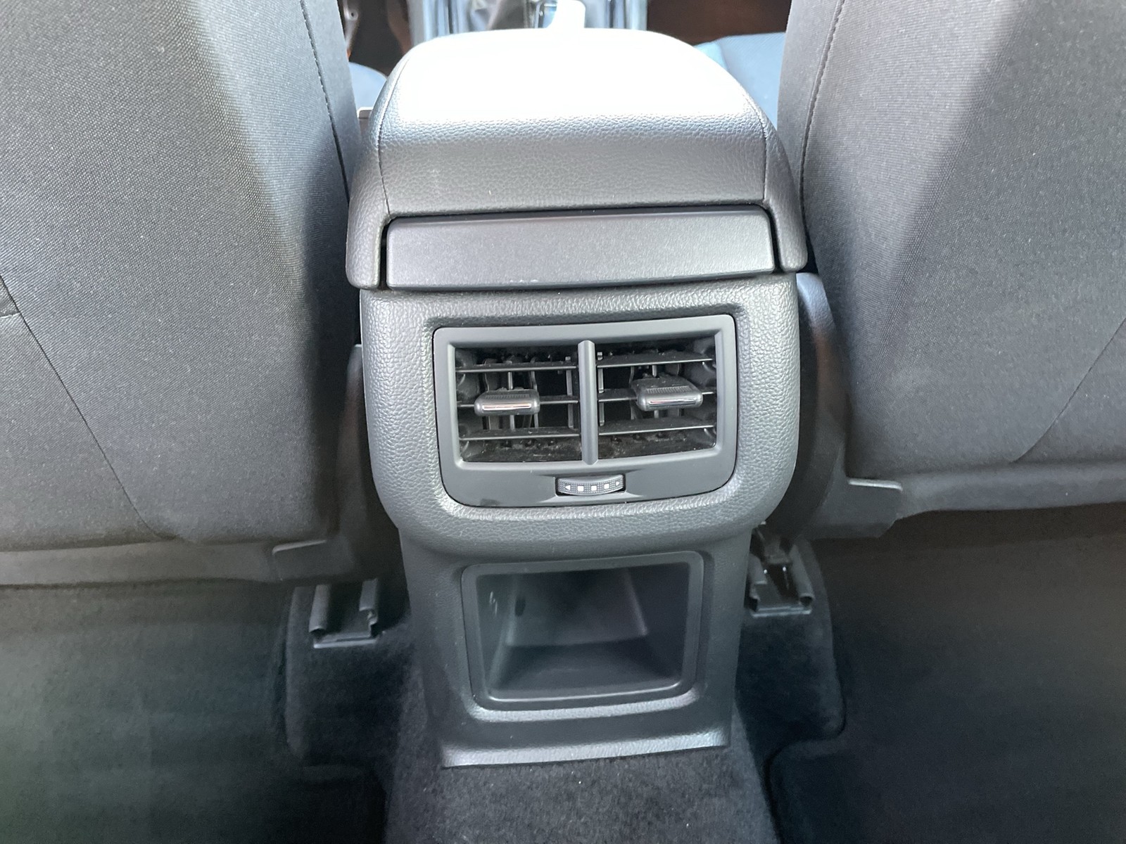 Fahrzeugabbildung SEAT Ateca Style PDC Klima