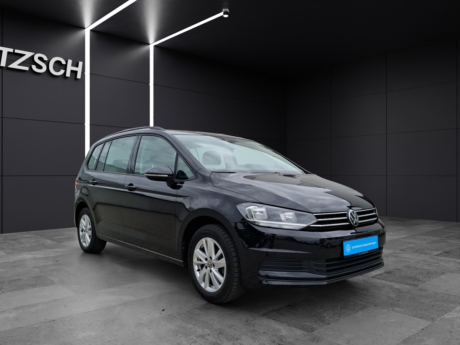 Fahrzeugabbildung Volkswagen Touran TSI Comfortline 7-Si Navi AID ACC PDC SH LM