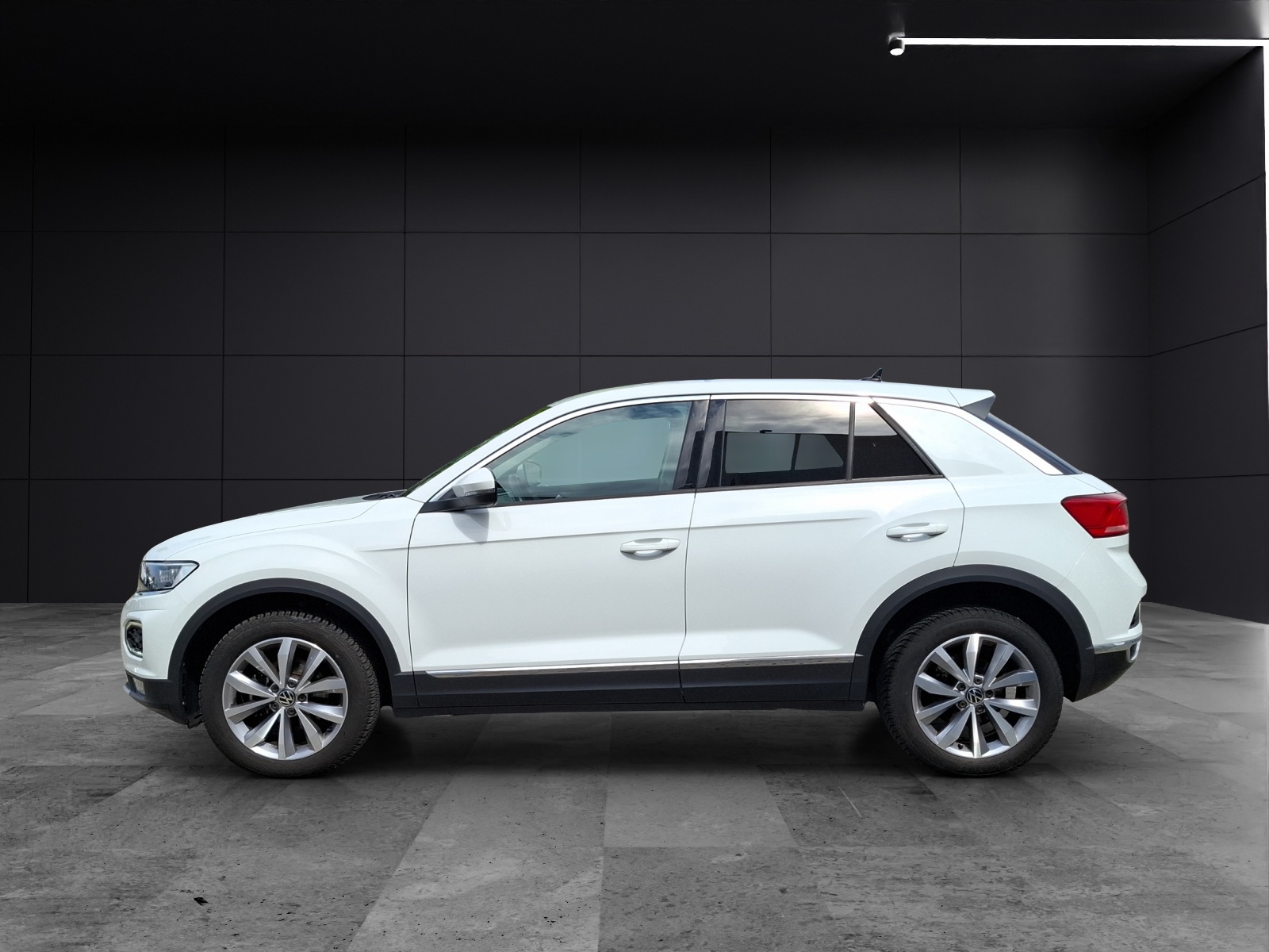 Fahrzeugabbildung Volkswagen T-Roc TSI Style LED AHK Navi ACC RFK SH LM