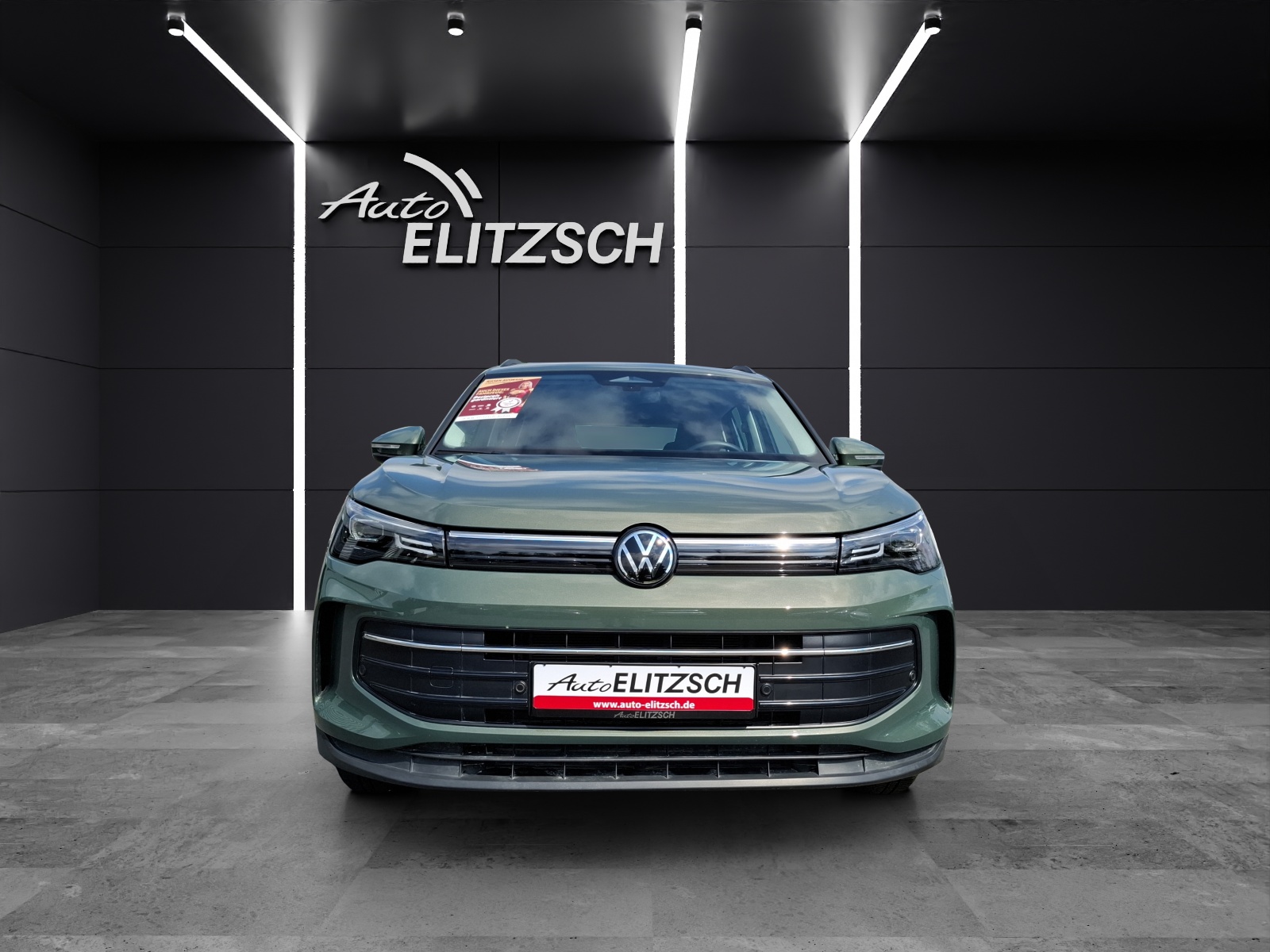 Fahrzeugabbildung Volkswagen Tiguan eTSI Life DSG LED AHK Navi AID ACC RFK SH