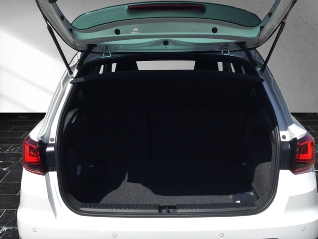 Fahrzeugabbildung SEAT Arona Xperience AHK 18