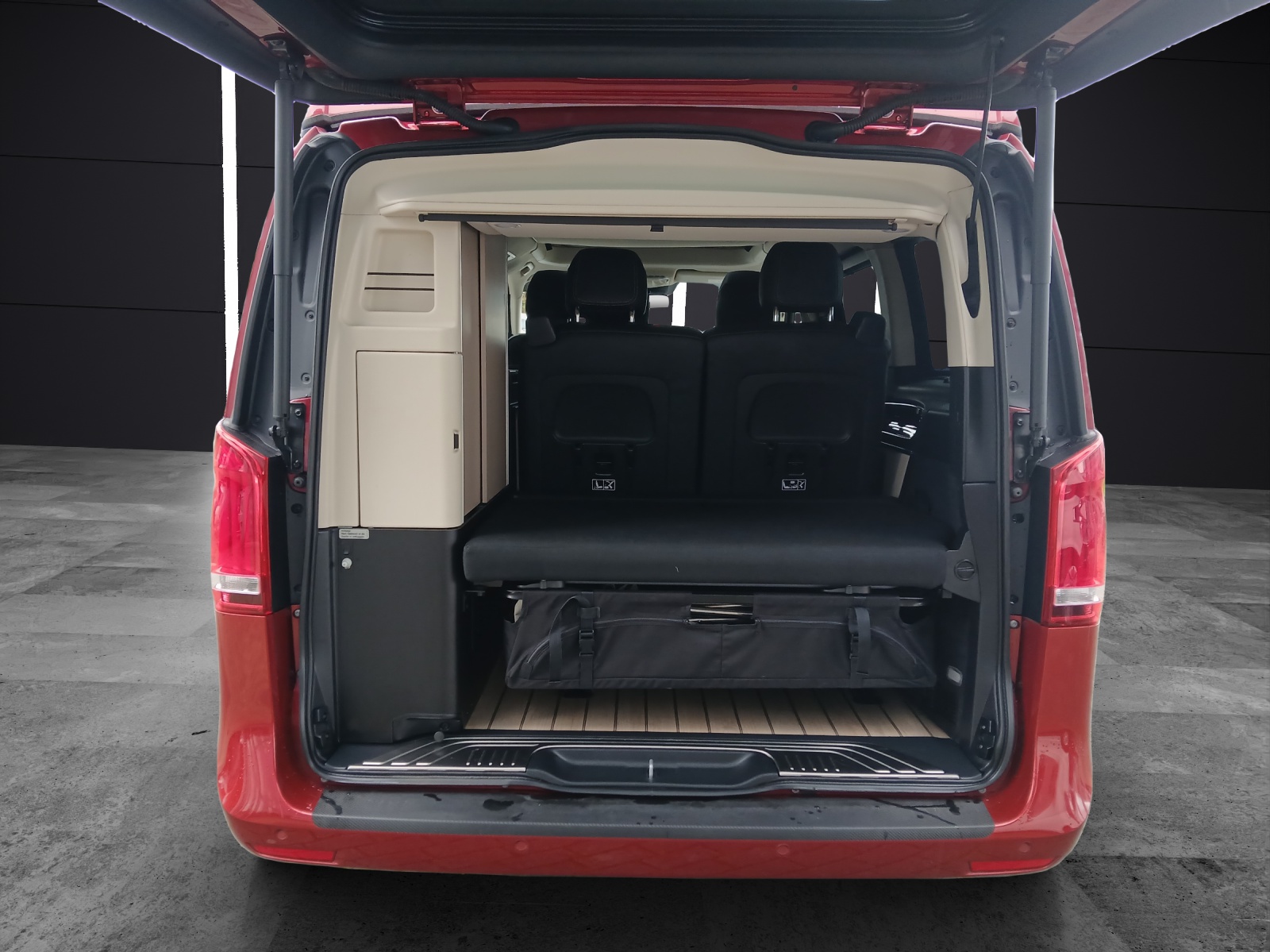 Fahrzeugabbildung Mercedes-Benz V 300d Marco Polo LED STH AHK Agility Control