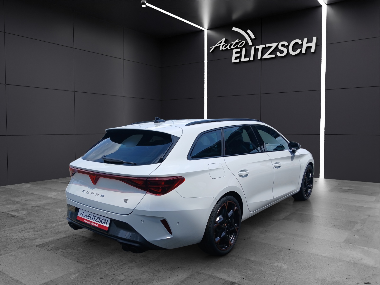 Fahrzeugabbildung CUPRA Leon Sportstourer VZ 2.0 TSI 4Drive AHK Matrix Sennh.