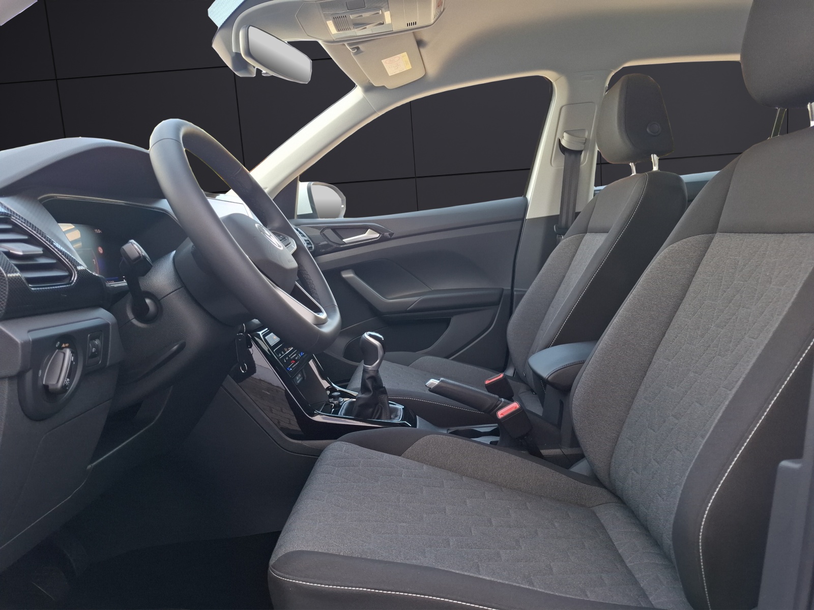 Fahrzeugabbildung Volkswagen T-Cross Life LED Navi ACC PDC SH