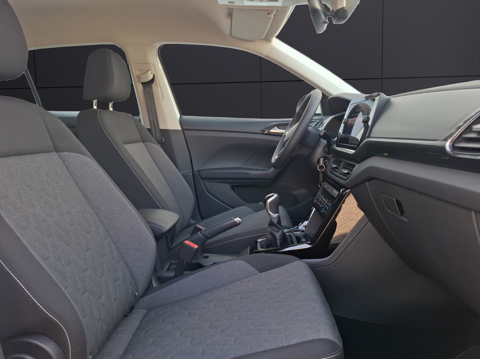Fahrzeugabbildung Volkswagen T-Cross Life LED Navi ACC PDC SH