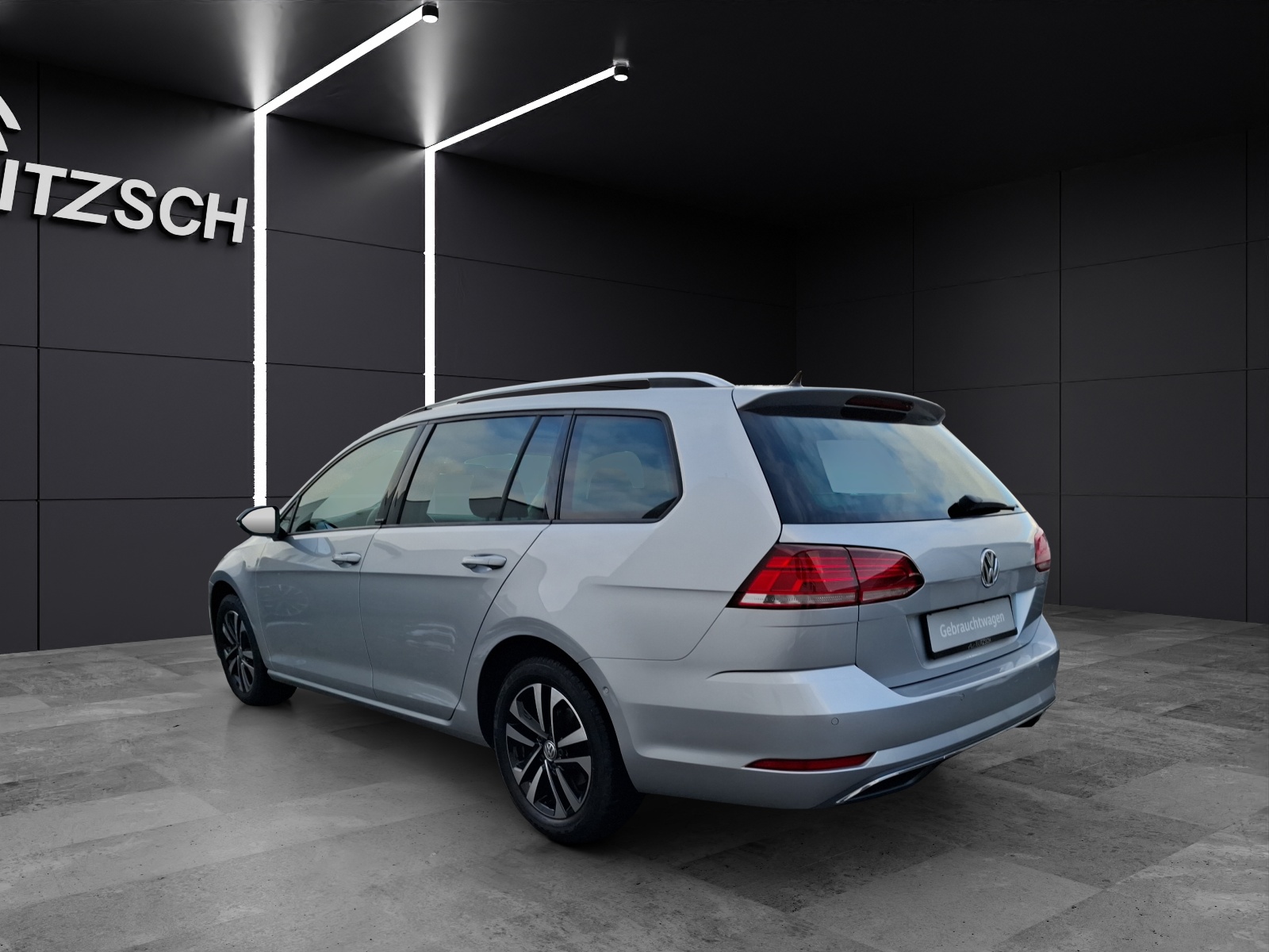 Fahrzeugabbildung Volkswagen Golf VII Variant TSI IQ.Drive DSG Navi ACC RFK SH LM