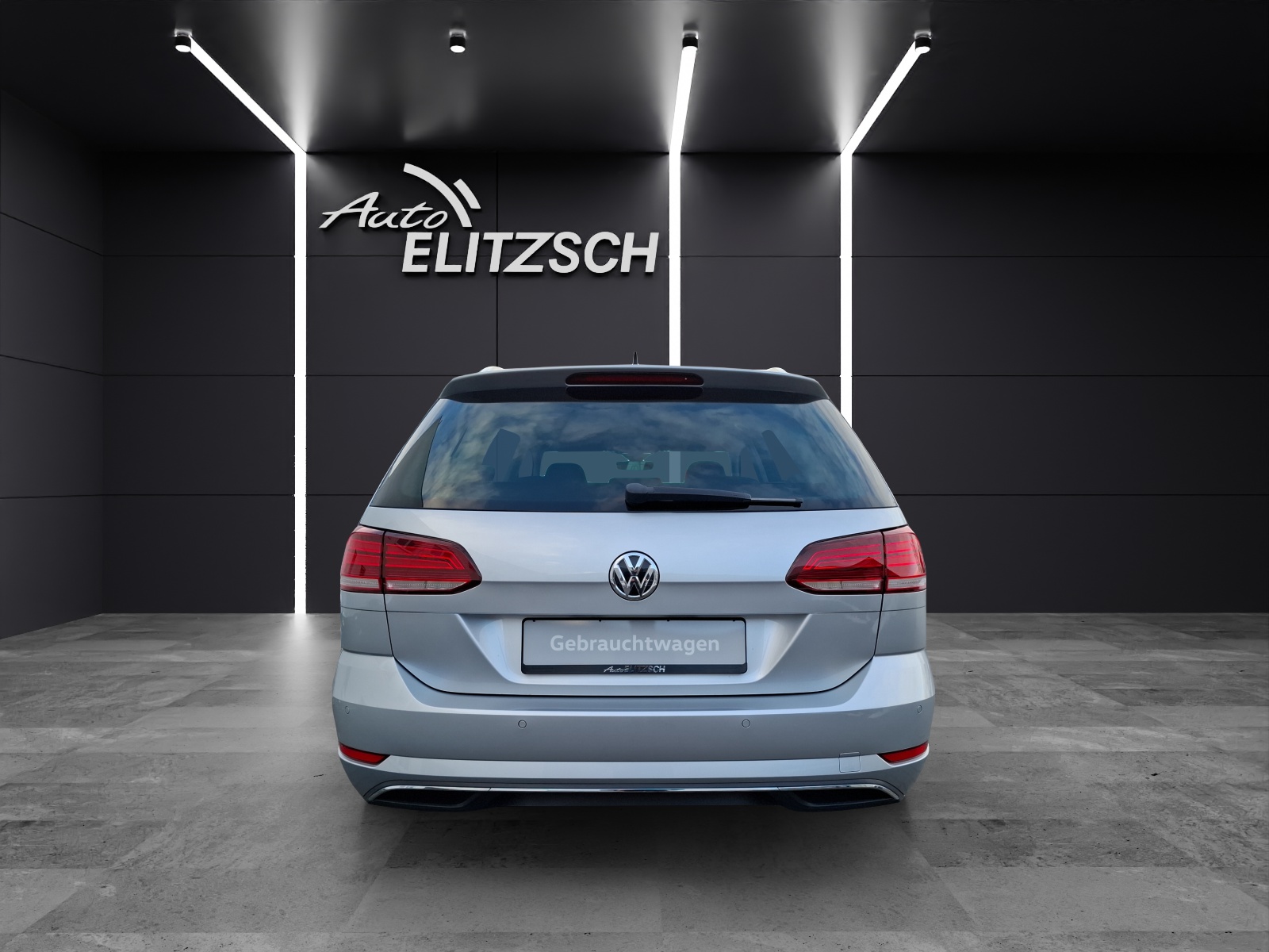 Fahrzeugabbildung Volkswagen Golf VII Variant TSI IQ.Drive DSG Navi ACC RFK SH LM