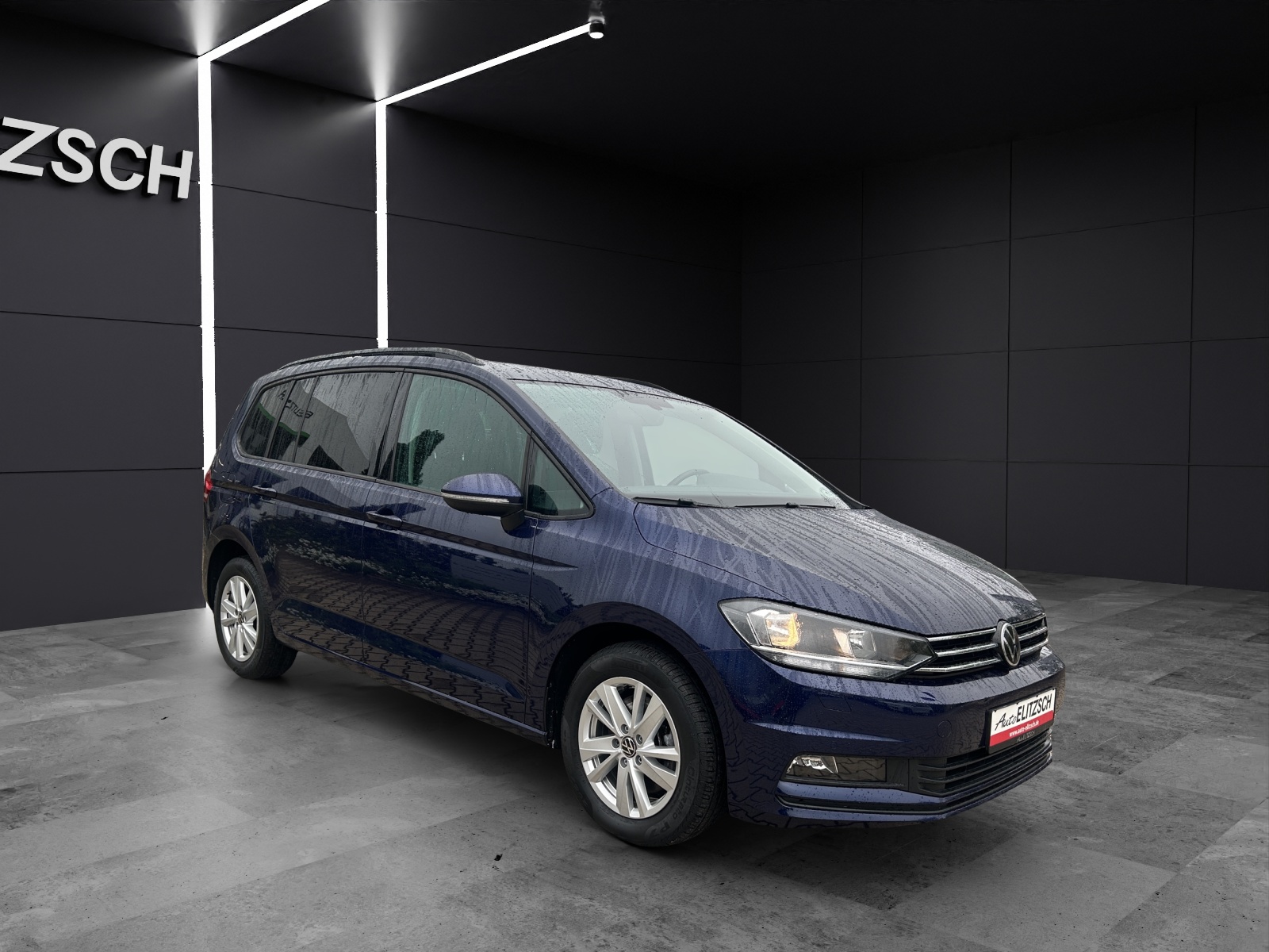 Fahrzeugabbildung Volkswagen Touran 2.0 TDI Comfortline Navi PDC SHZ LM