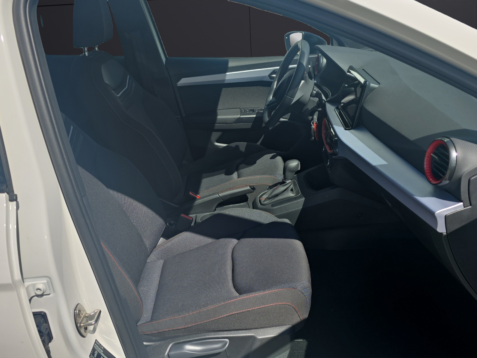 Fahrzeugabbildung SEAT Ibiza FR 1.0 TSI DSG RFK SH