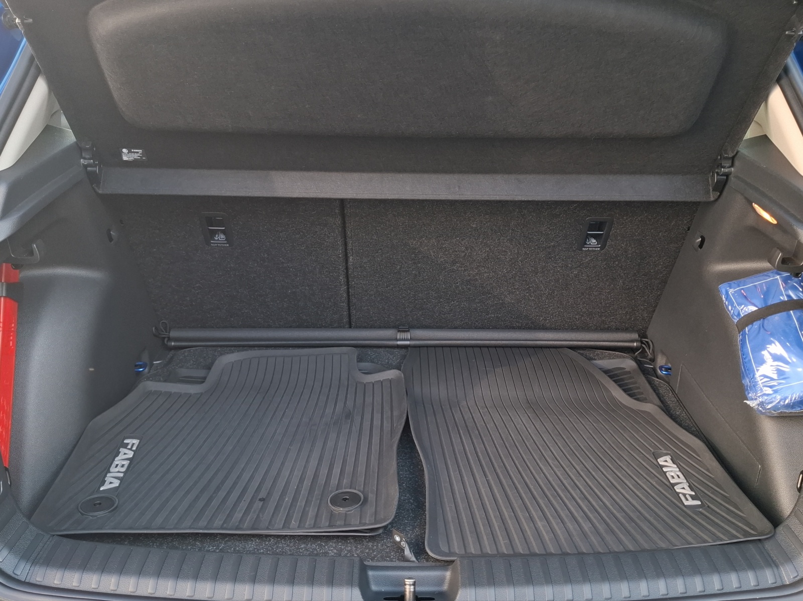 Fahrzeugabbildung SKODA Fabia TSI Tour LED Navi GRA RFK SH