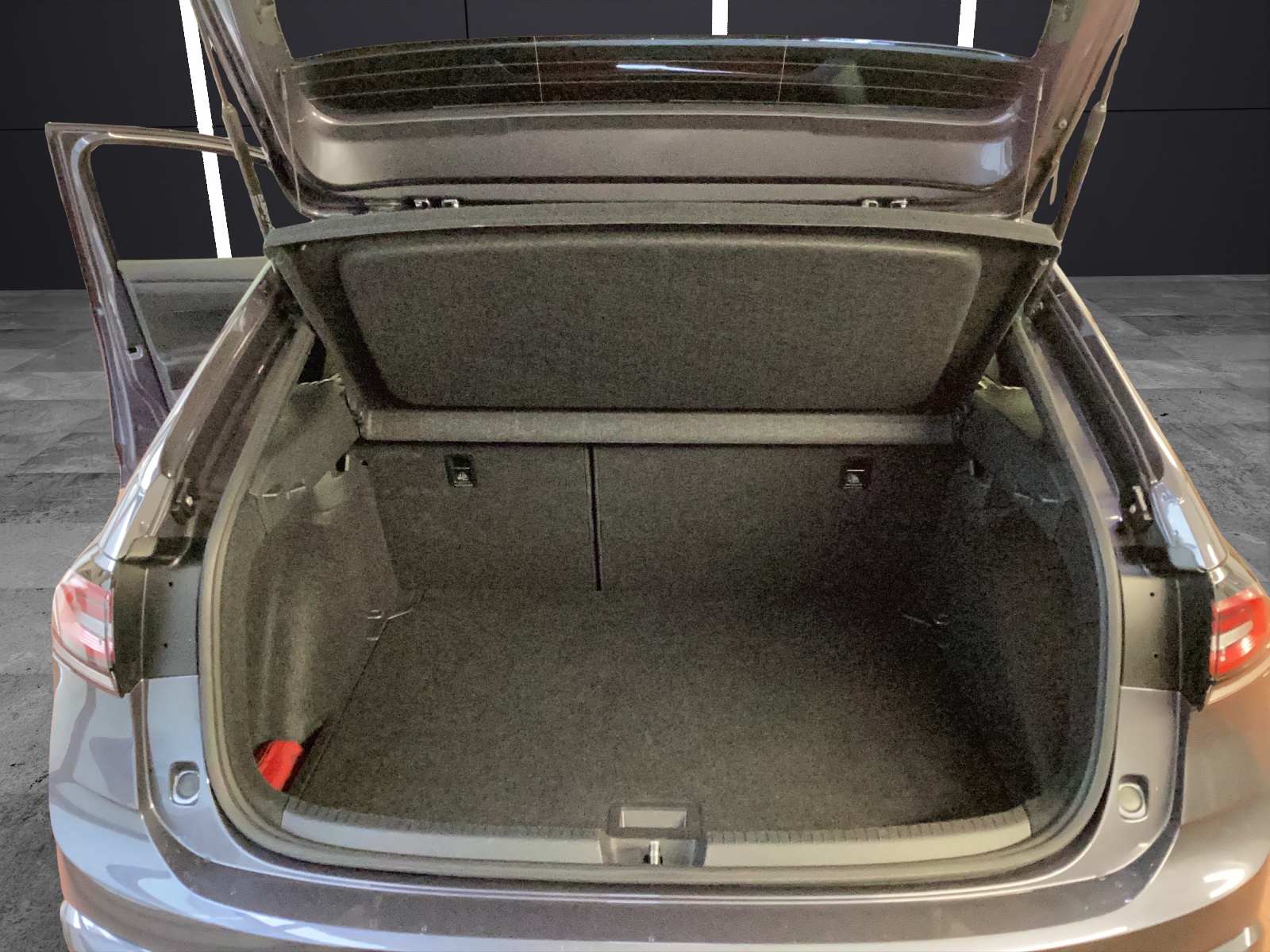 Fahrzeugabbildung Volkswagen Taigo DSG R-line MATRIX ACC AID NAVI PDC SHZ