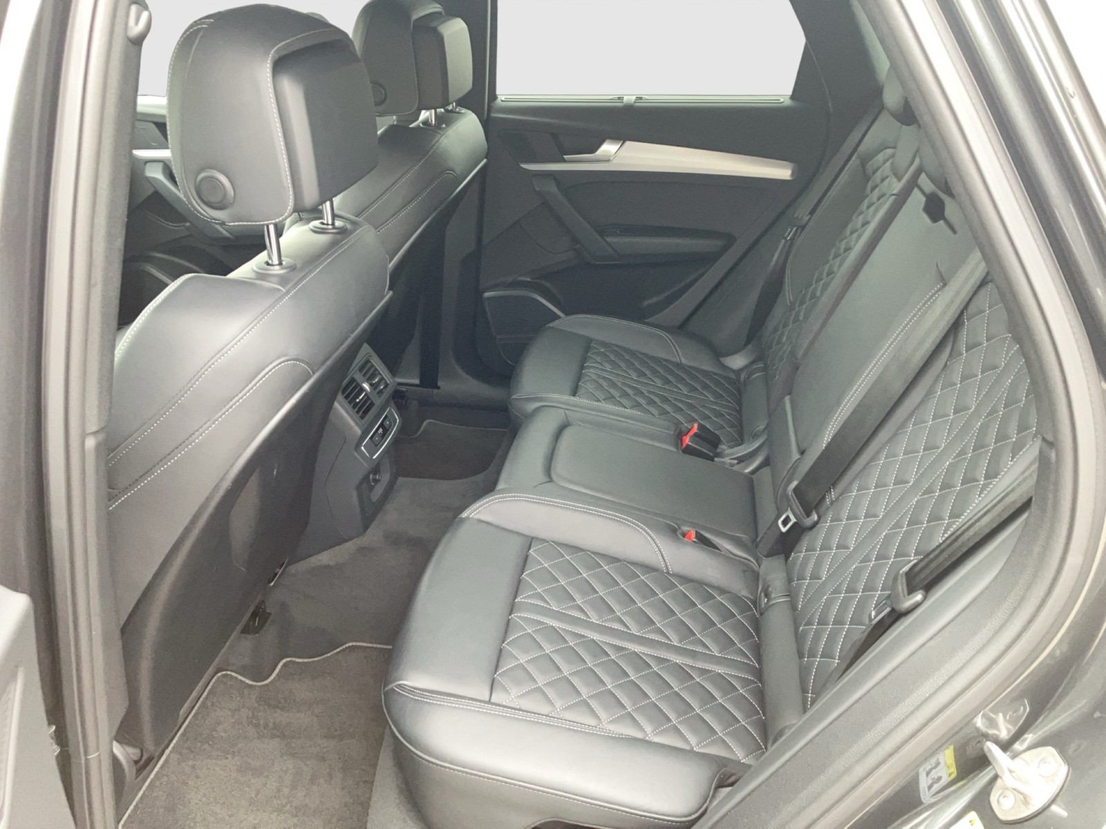 Fahrzeugabbildung Audi Q5 50 TDI qu S line Matrix Navi ACC AHK AVC SH