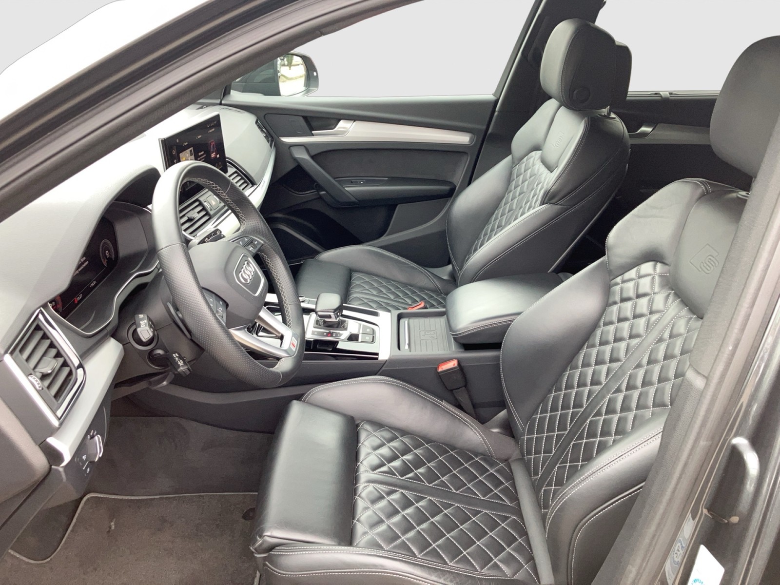 Fahrzeugabbildung Audi Q5 50 TDI qu S line Matrix Navi ACC AHK AVC SH