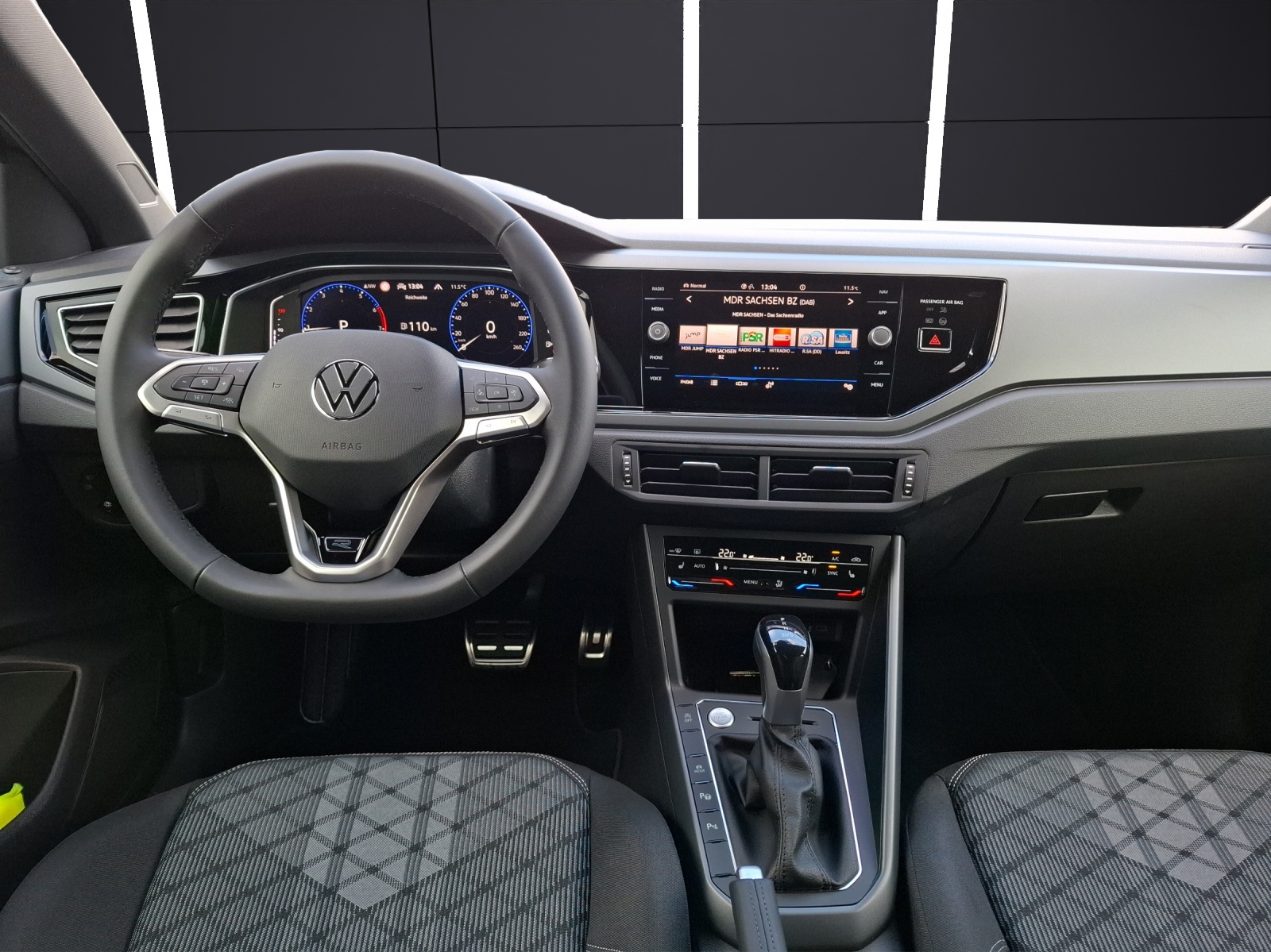 Fahrzeugabbildung Volkswagen Taigo R-Line LED Navi ACC DAB