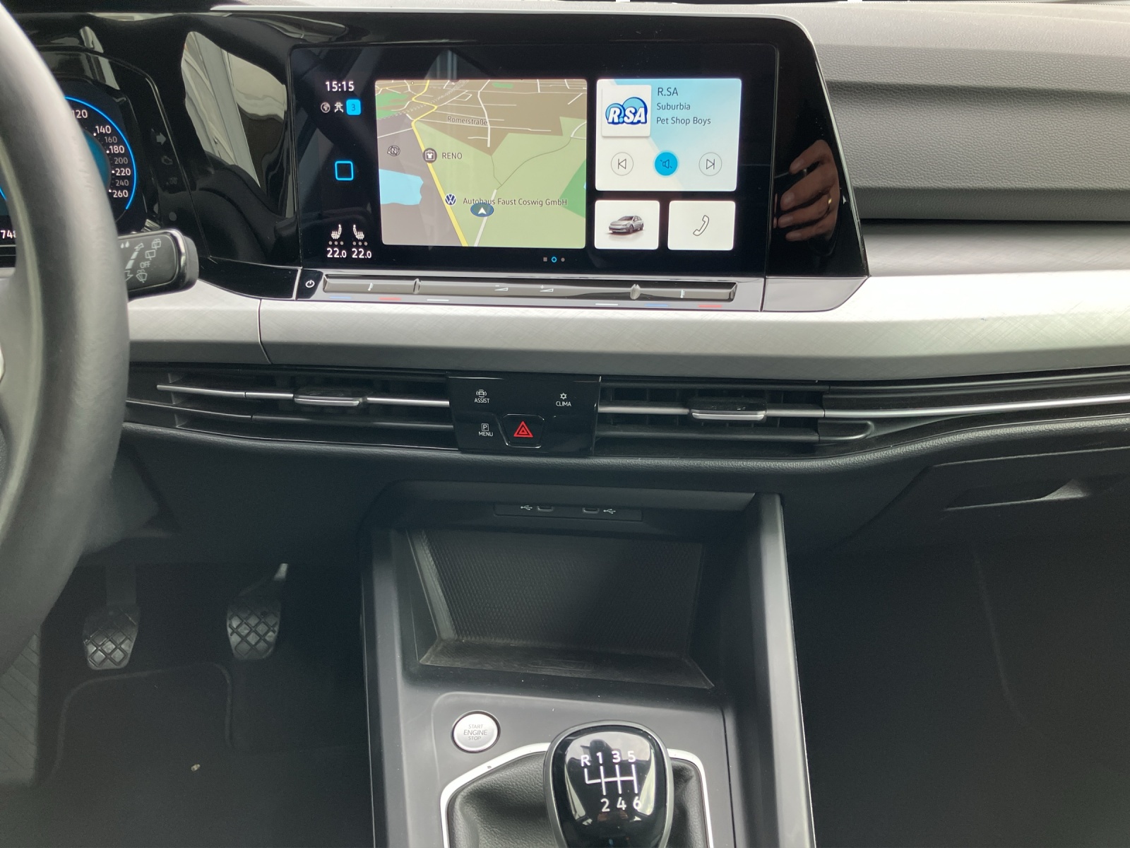 Fahrzeugabbildung Volkswagen Golf VIII Variant Life TDI LED Navi ACC AHK SHZ LHZ RFK AppConnect Ambiente Navi