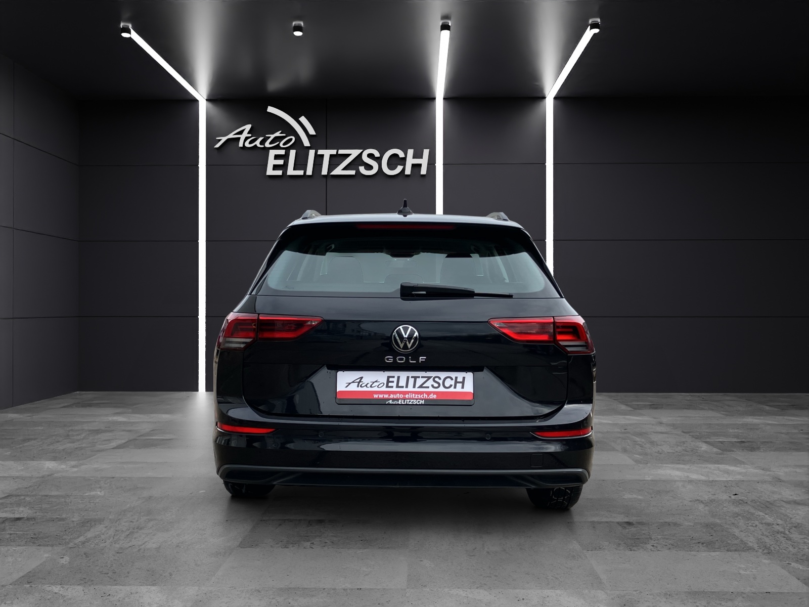 Fahrzeugabbildung Volkswagen Golf VIII Variant Life TDI LED Navi ACC AHK SHZ LHZ RFK AppConnect Ambiente Navi