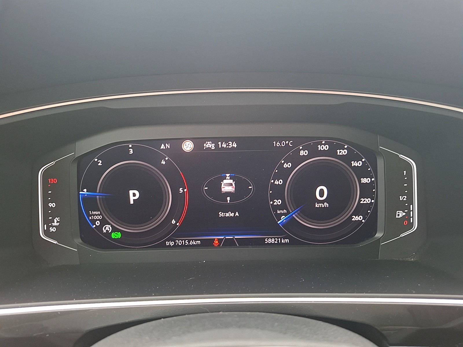 Fahrzeugabbildung Volkswagen Tiguan TDI Life DSG Matrix AHK Navi AID ACC SHZ PDC