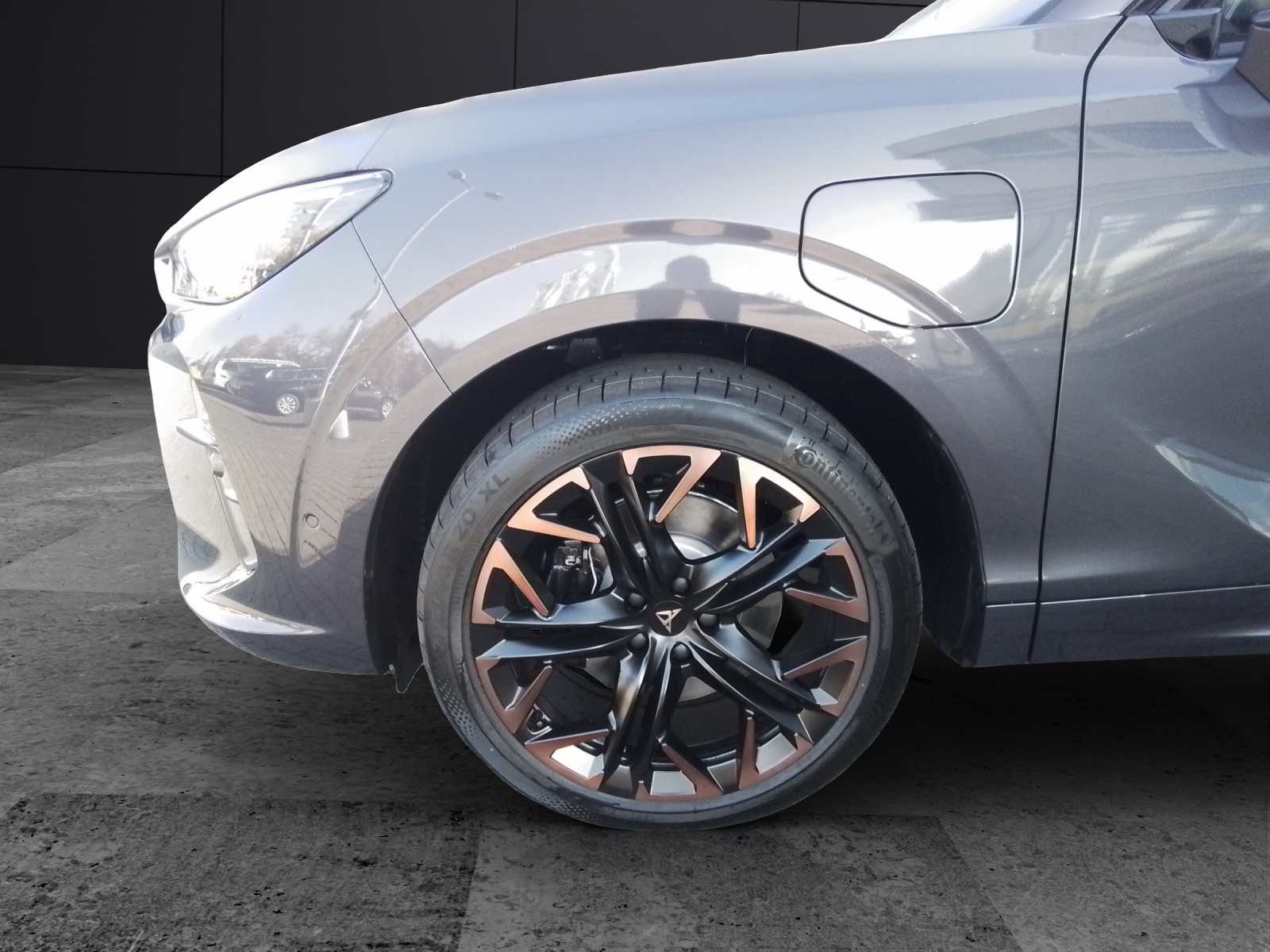 Fahrzeugabbildung CUPRA Terramar e-Hybrid 200 kW Matrix Pano Sennh.