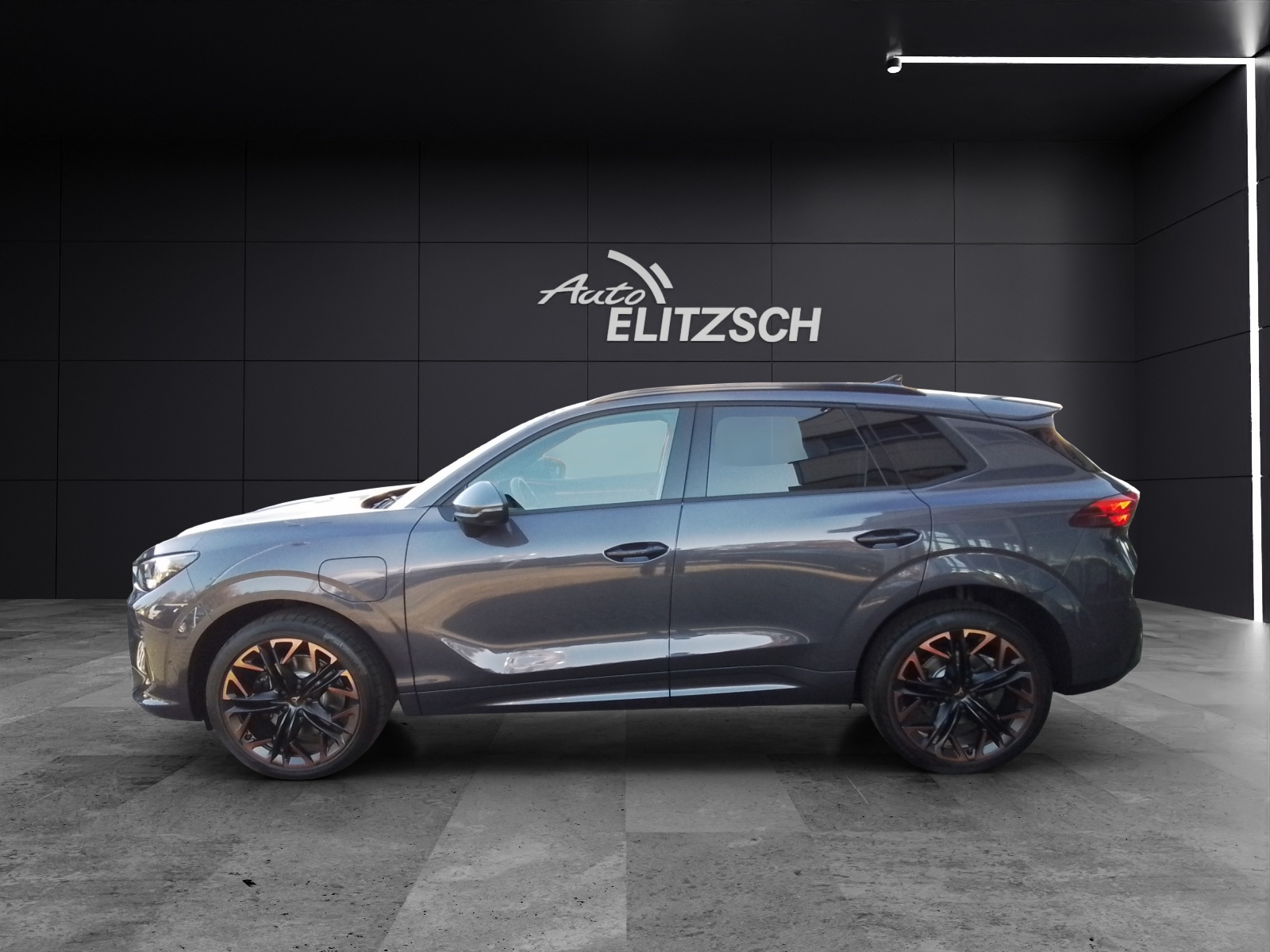 Fahrzeugabbildung CUPRA Terramar e-Hybrid 200 kW Matrix Pano Sennh.