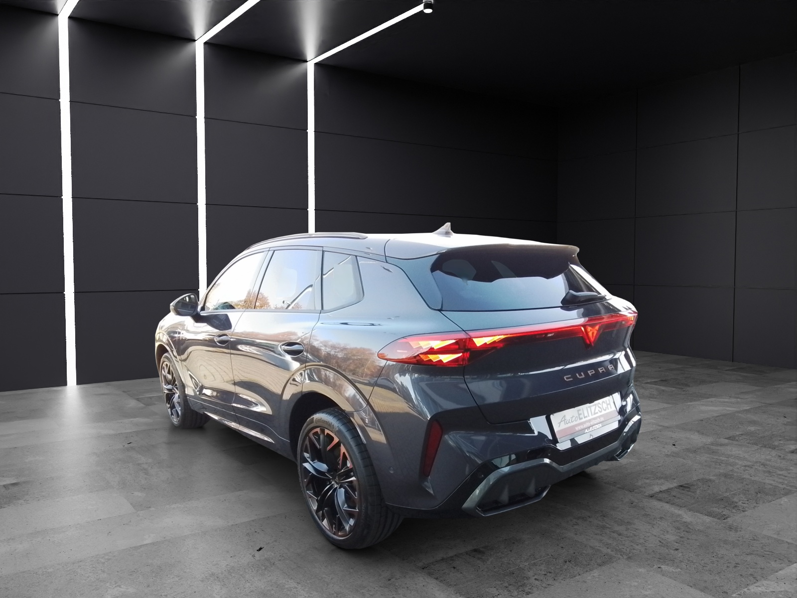 Fahrzeugabbildung CUPRA Terramar e-Hybrid 200 kW Matrix Pano Sennh.