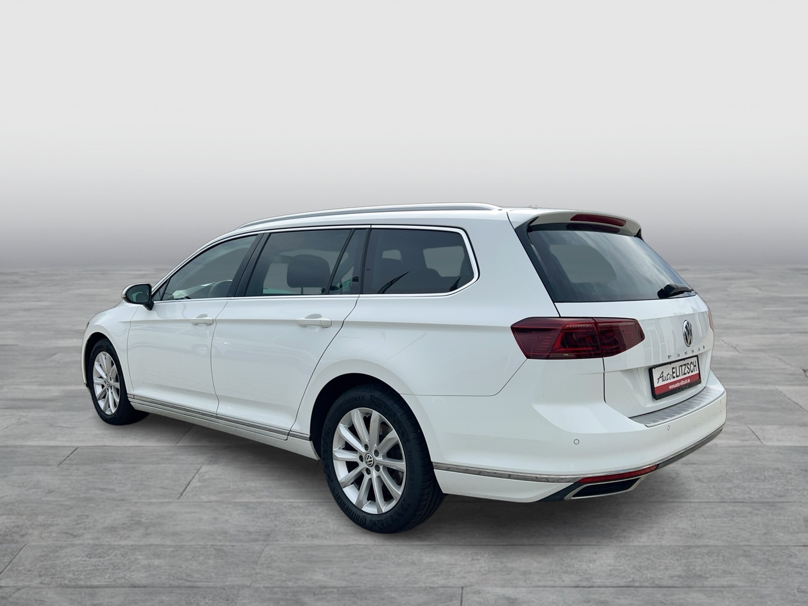 Fahrzeugabbildung Volkswagen Passat Variant Elegance TDI DSG Matrix Standh. AHK SHZ