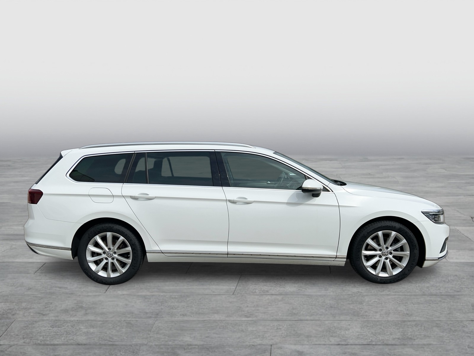 Fahrzeugabbildung Volkswagen Passat Variant Elegance TDI DSG Matrix Standh. AHK SHZ