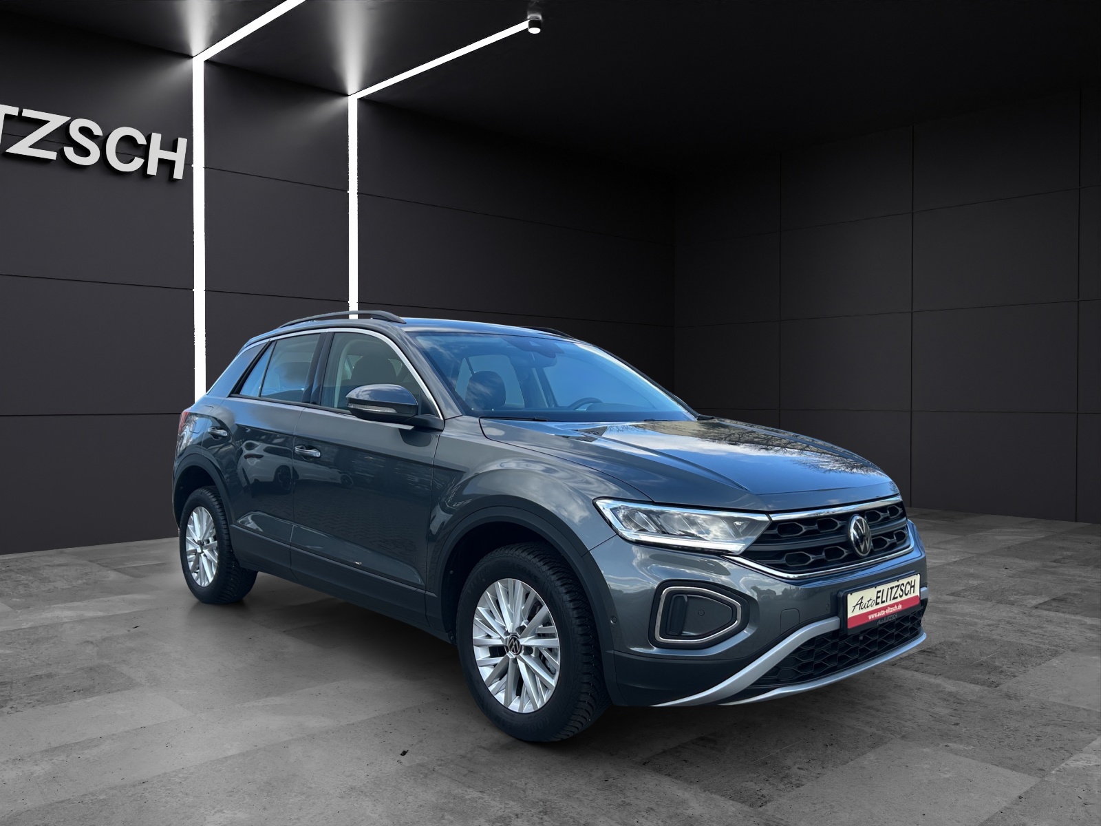 Fahrzeugabbildung Volkswagen T-Roc 1.0 TSI Life LED DAB+ APP CONNECT