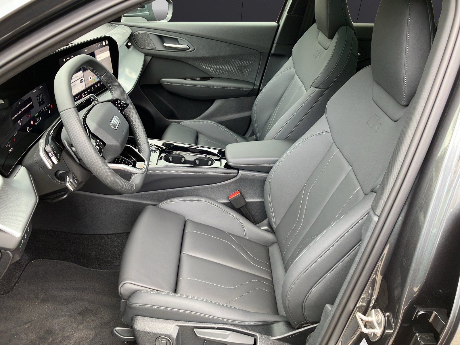 Fahrzeugabbildung Audi Q3 TFSI S tronic MATRIX PANO ACC