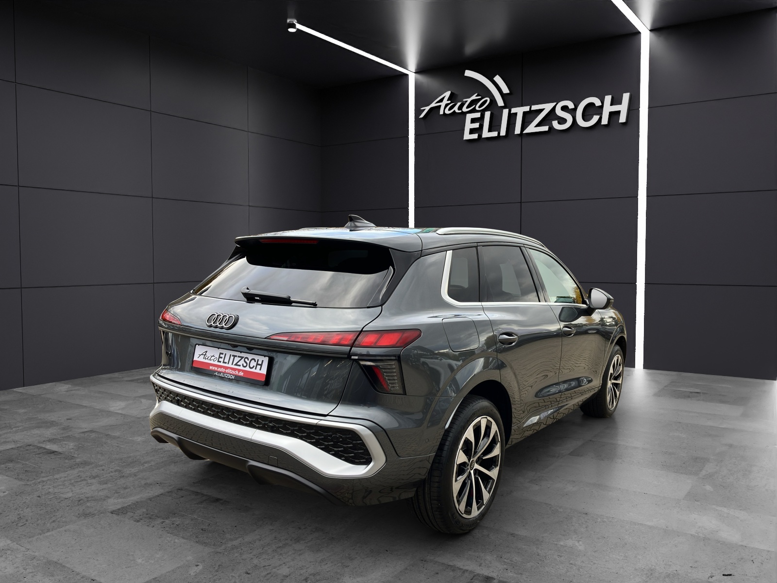 Fahrzeugabbildung Audi Q3 TFSI S tronic MATRIX PANO ACC