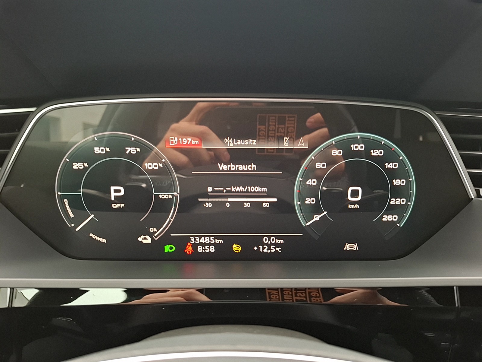 Fahrzeugabbildung Audi e-tron 50 S line quattro LED Navi AVC SHZ GRA PDC