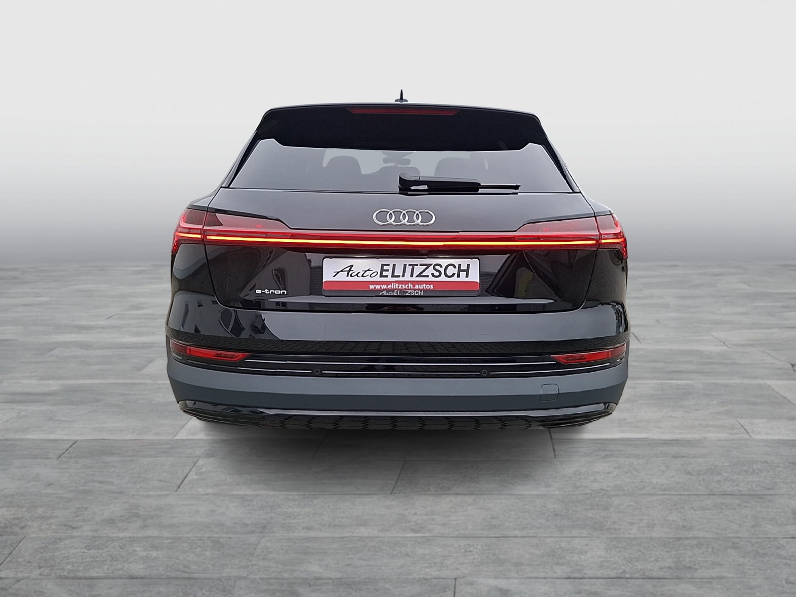 Fahrzeugabbildung Audi e-tron 50 S line quattro LED Navi AVC SHZ GRA PDC