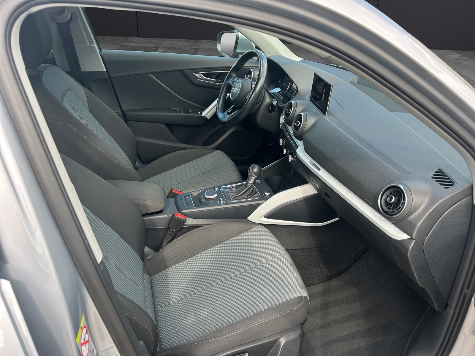 Fahrzeugabbildung Audi Q2 35 TFSI design S tronic LED NAVI SHZ GRA