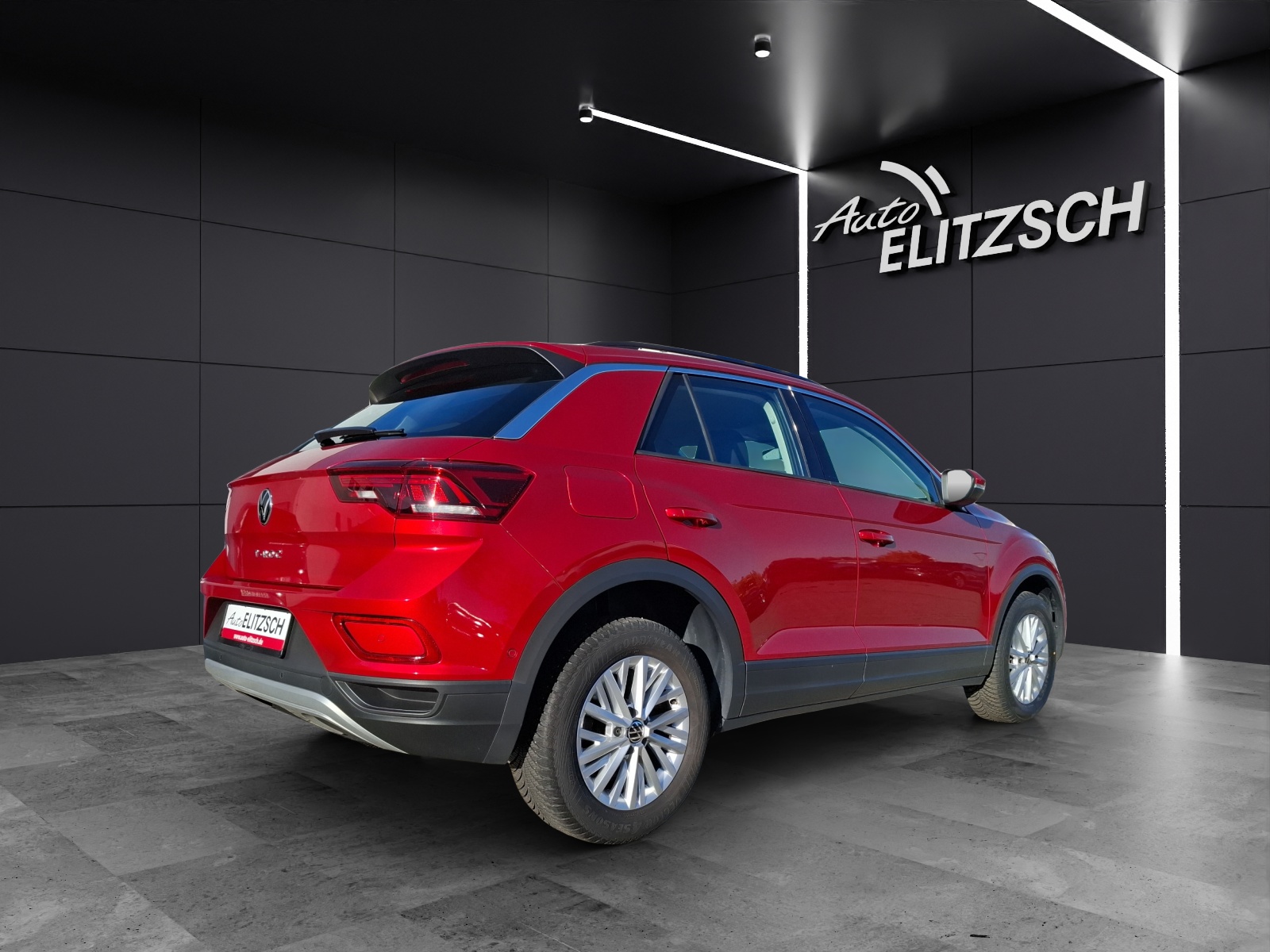 Fahrzeugabbildung Volkswagen T-Roc TSI Life LED Navi AID Park-Assoist SH